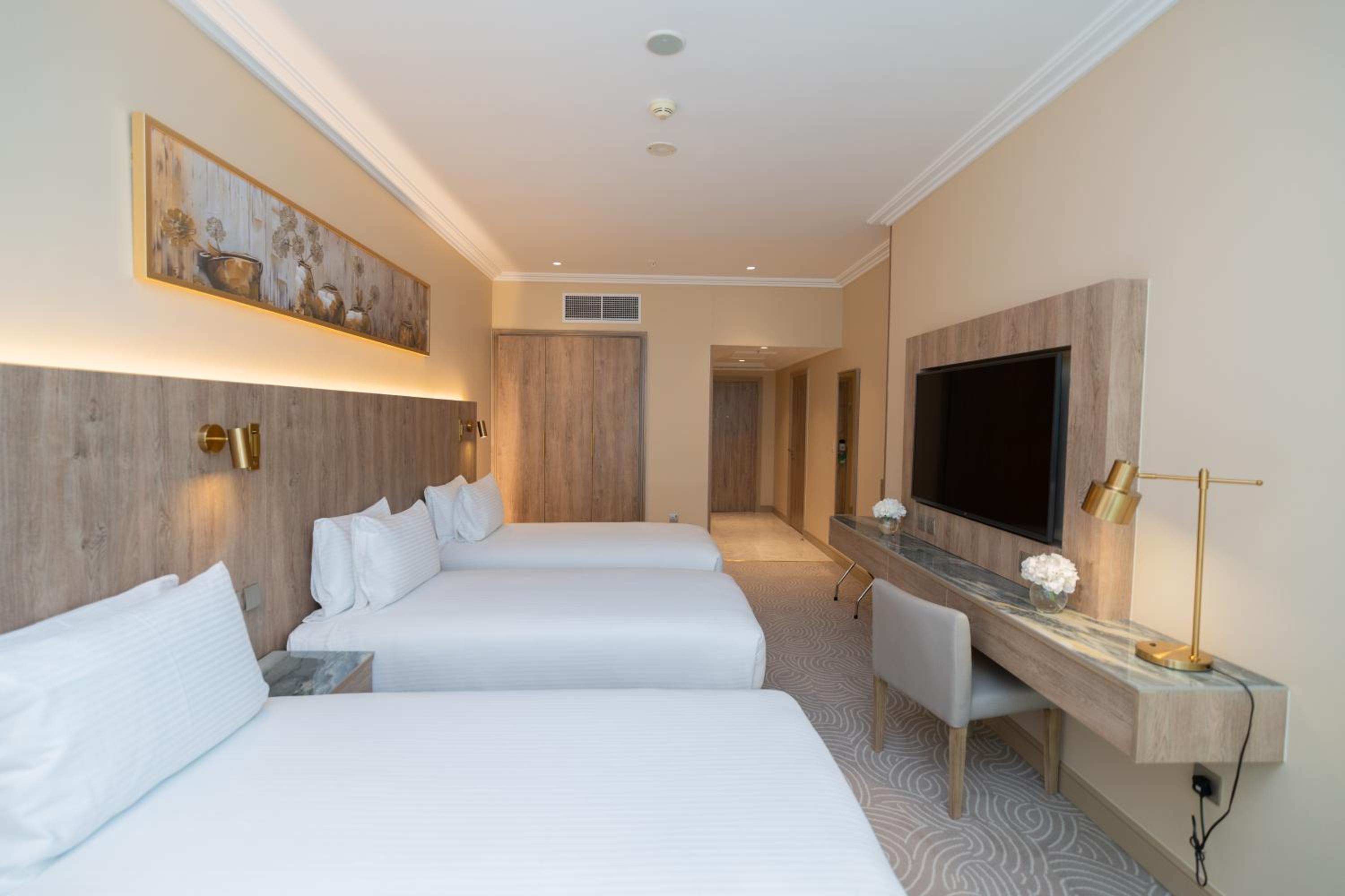 Superior Triple Room with Part Haram View