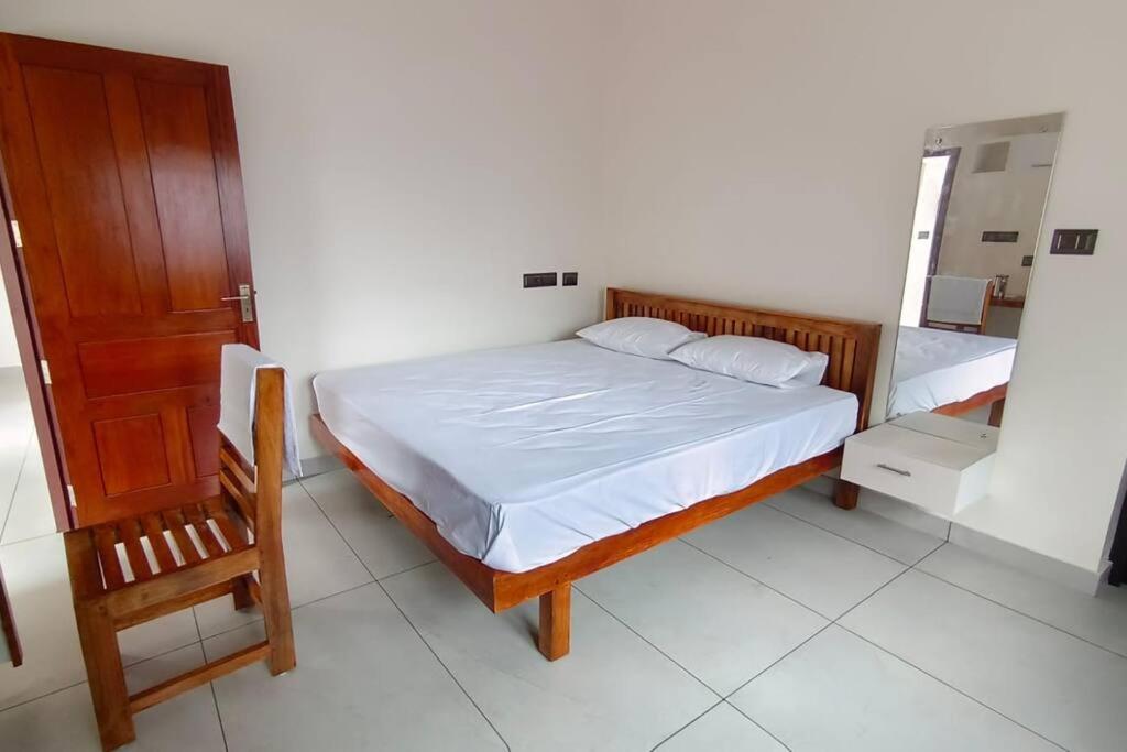 Four-Bedroom House photo 2