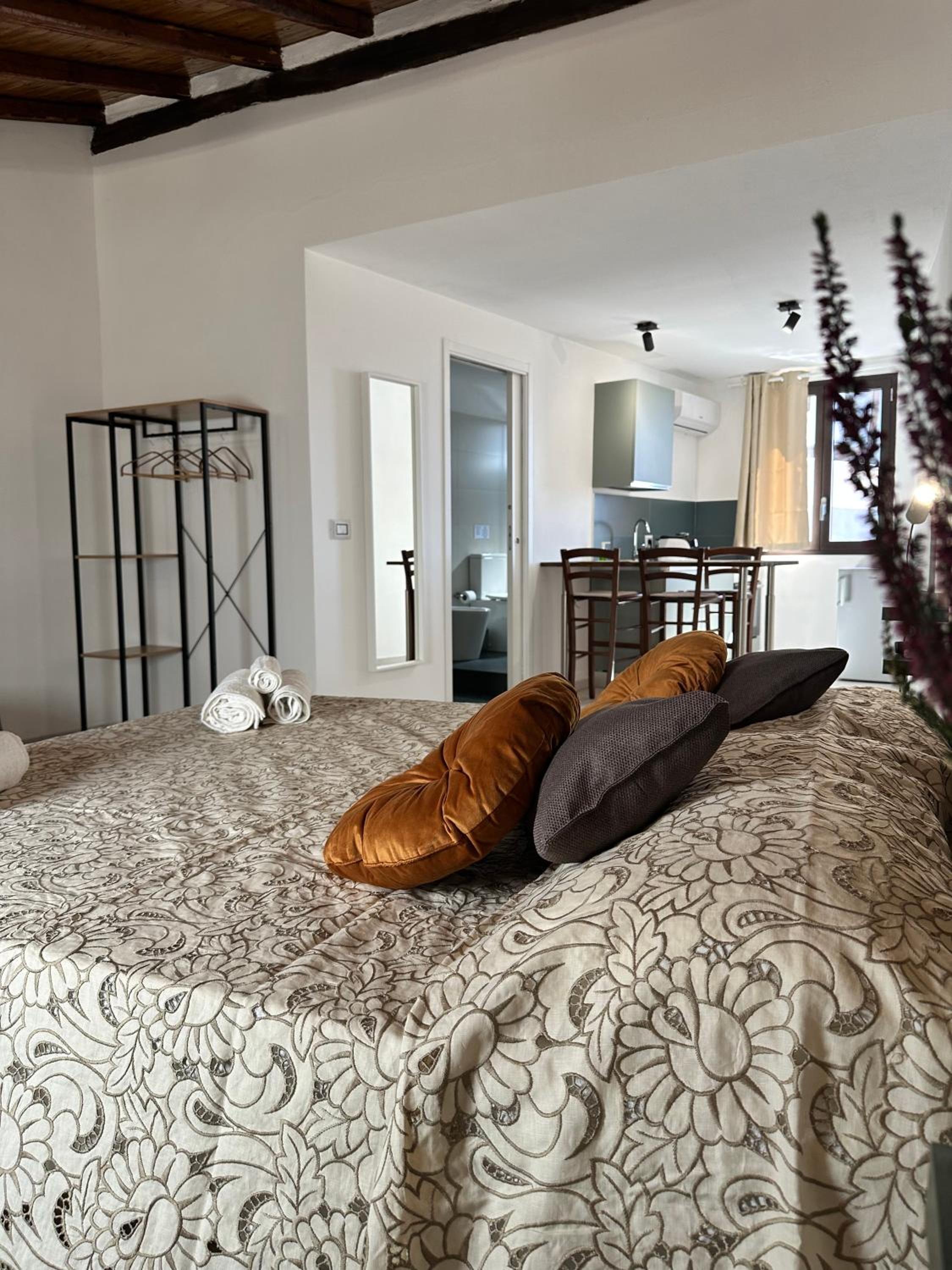 Double Room with Mountain View