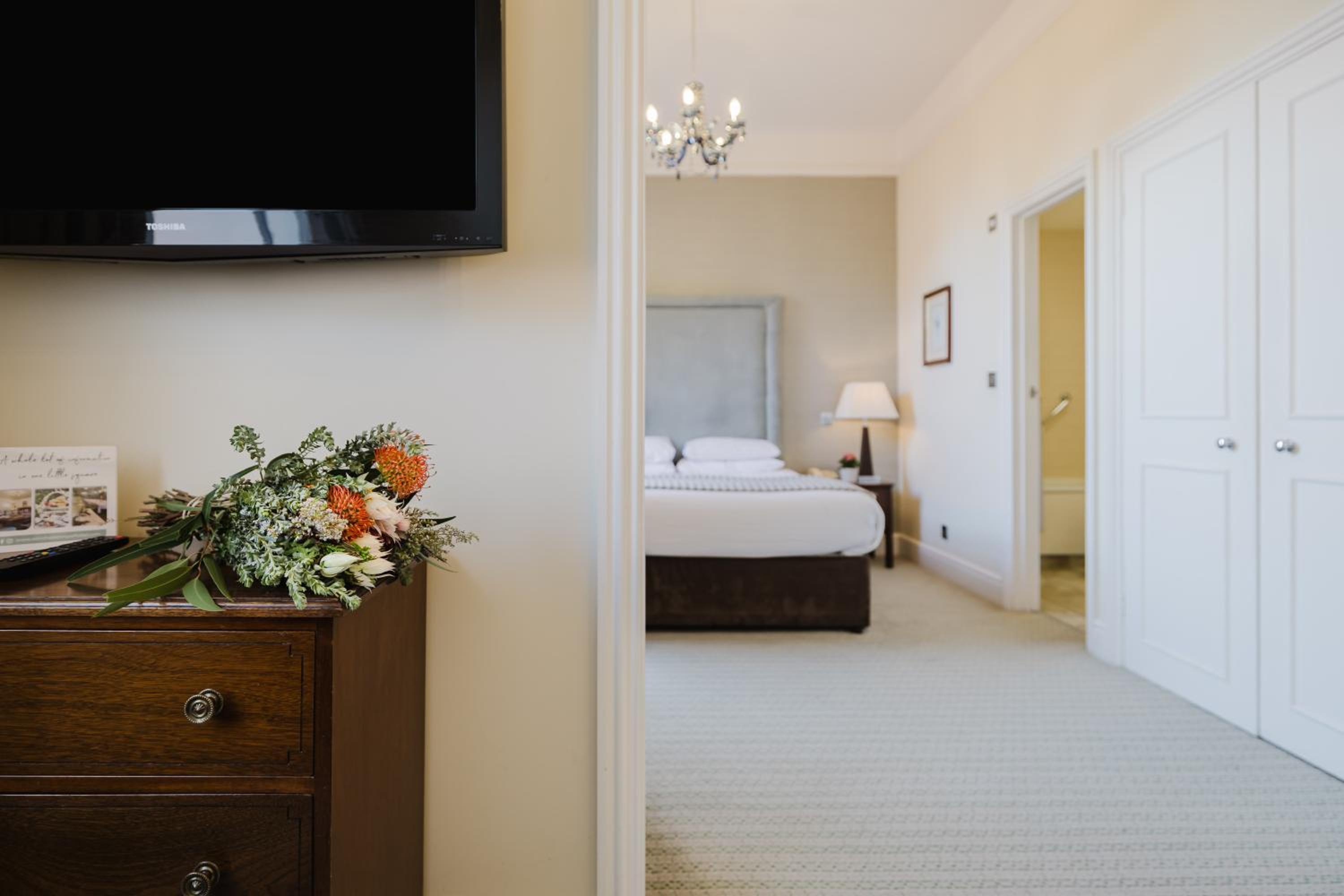 Feature Double Room - Photo 2