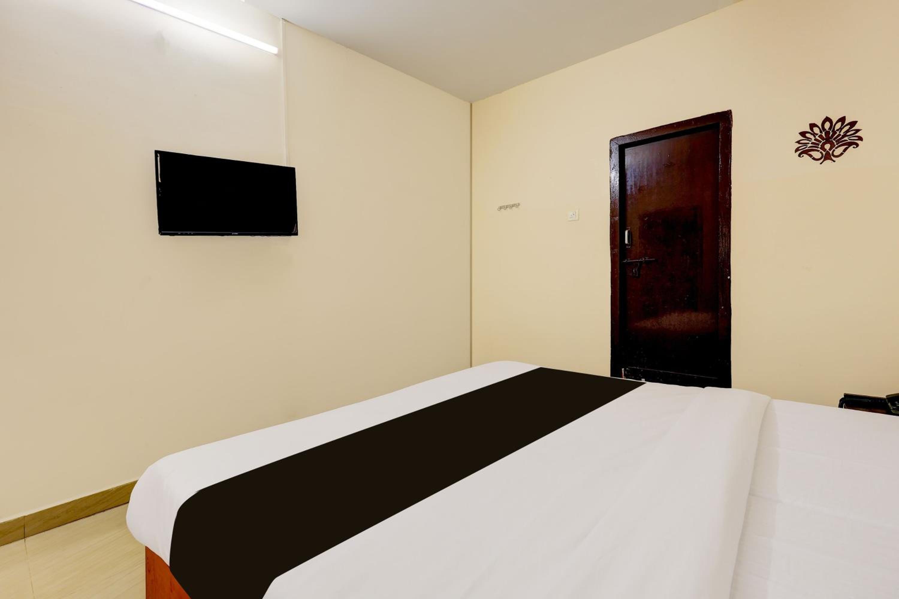 Standard Double Room photo 3