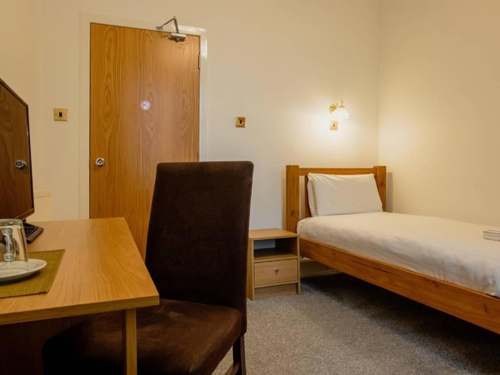 Standard Single Room with Shower photo 1