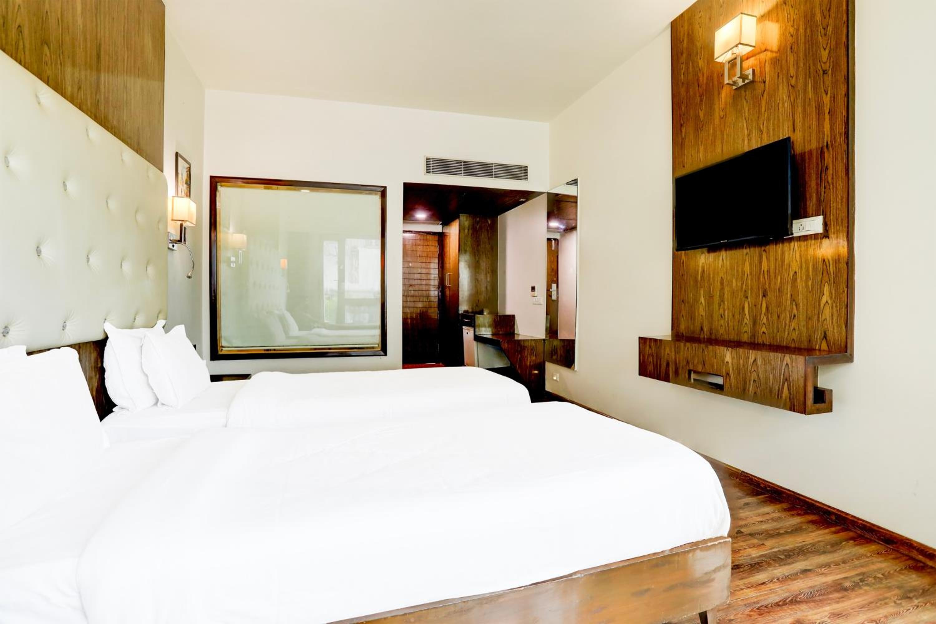Comfort Triple Room with Shower Comfort Triple Room with Shower