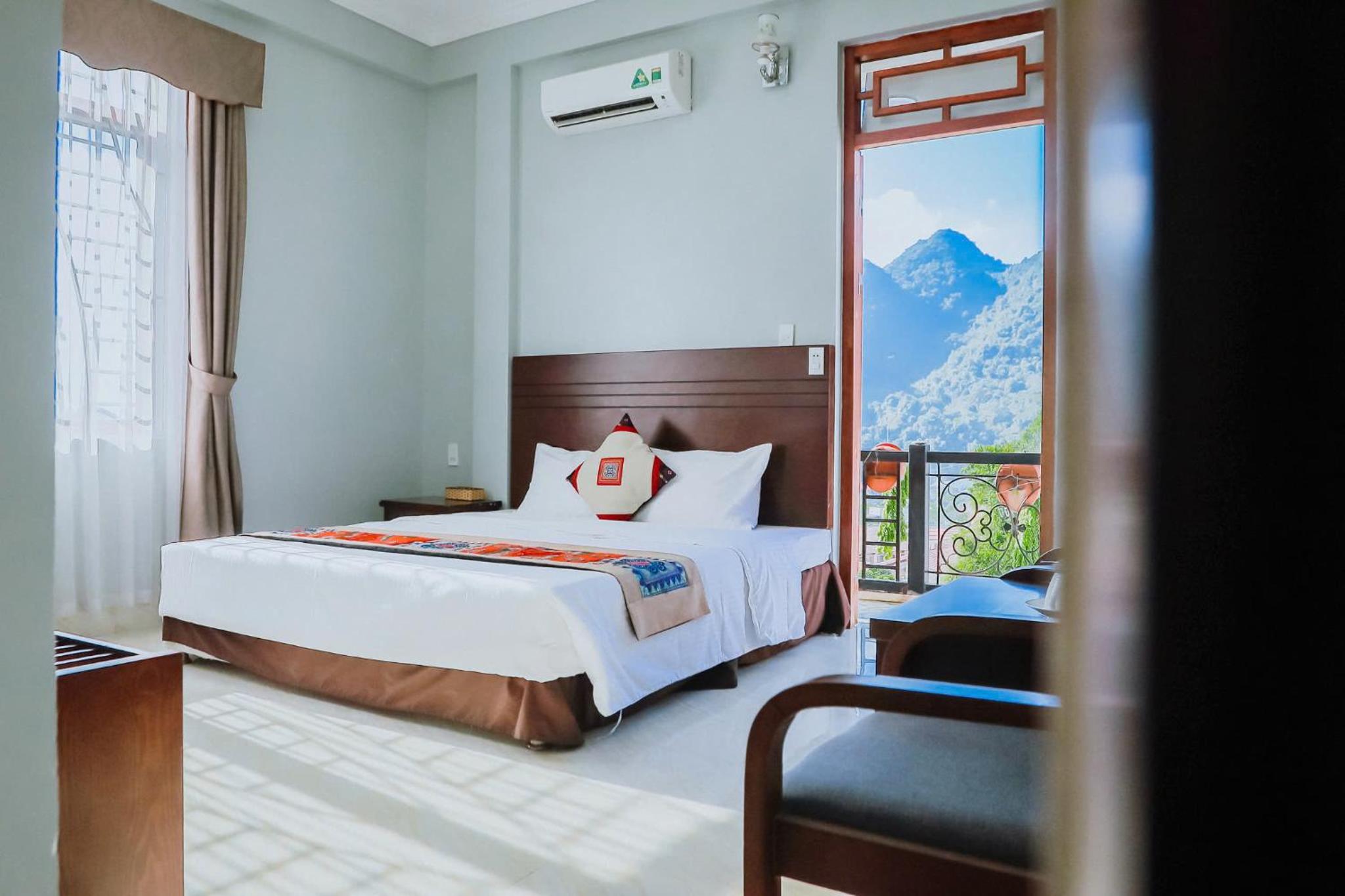King Room with Balcony photo 3