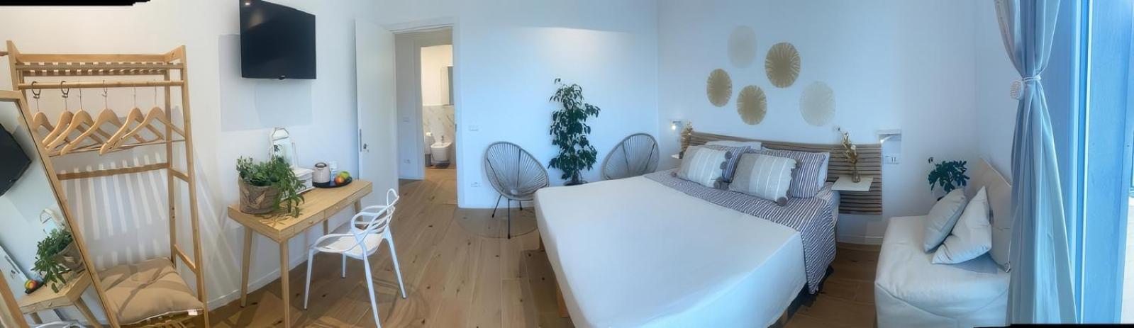 Twin Room with Private External Bathroom