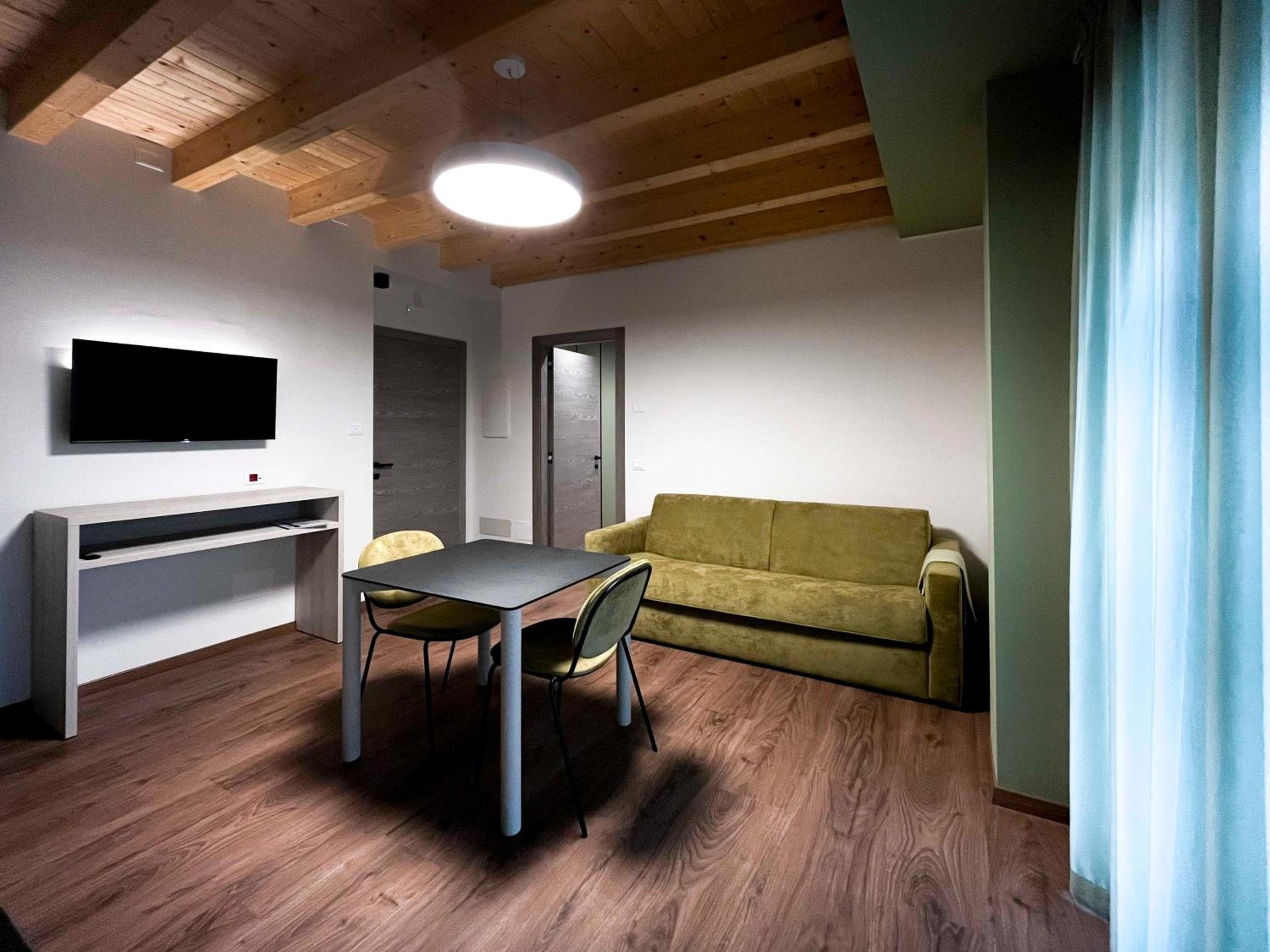 One-Bedroom Apartment with Terrace