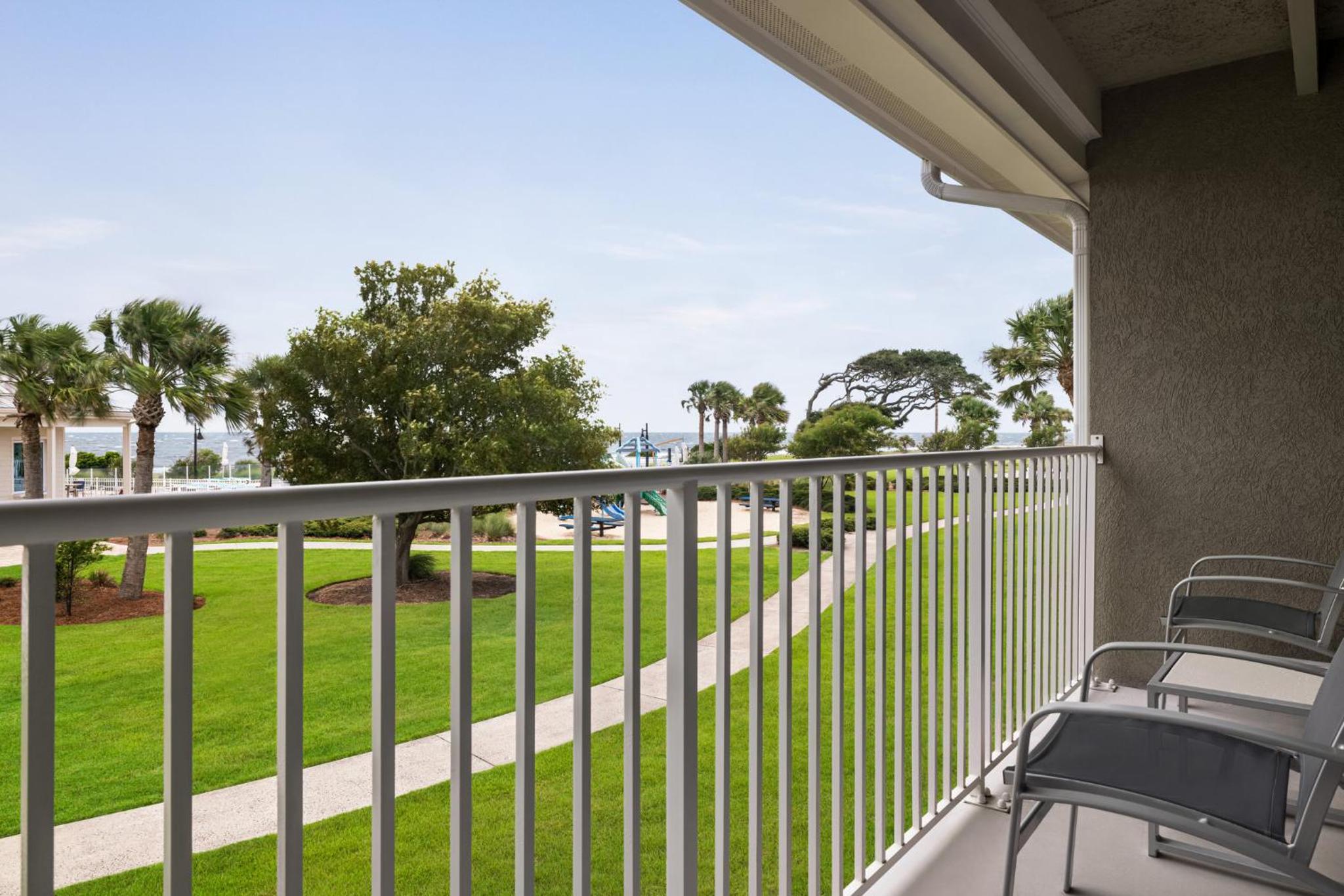 Queen Room with Two Queen Beds- Oceanfront - Photo 2