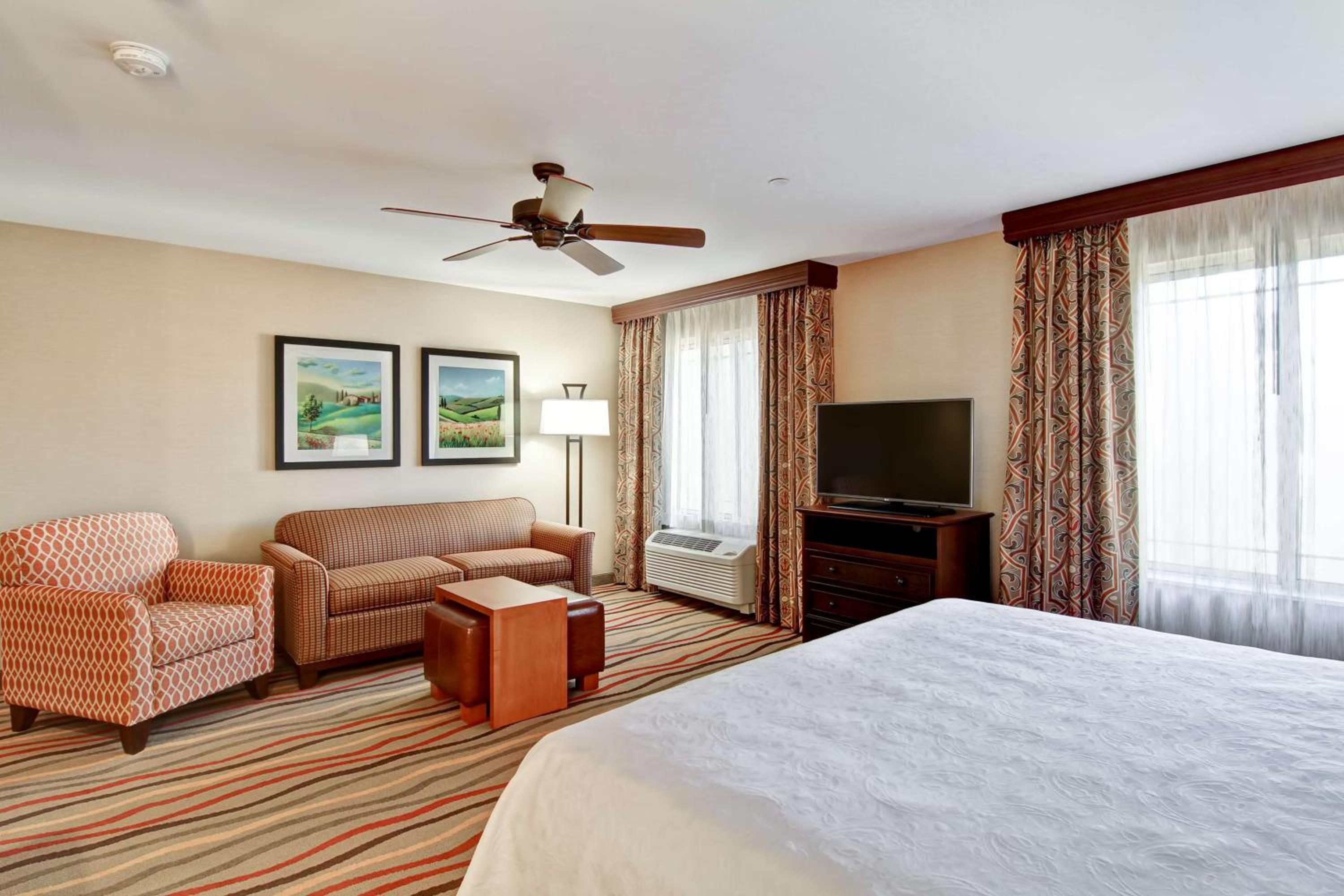 King Studio Suite - Non-Smoking photo 2