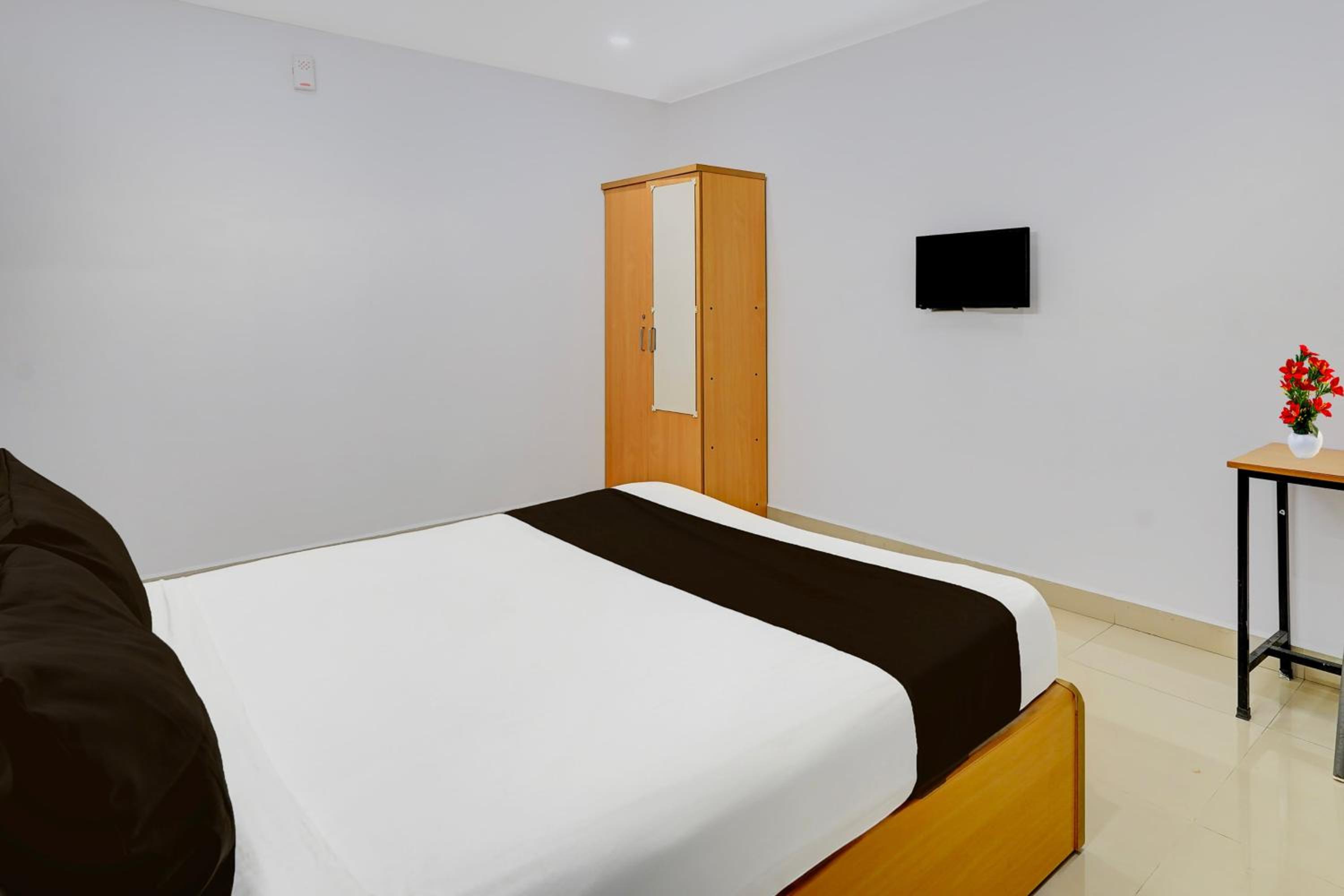 Standard Double Room photo 2