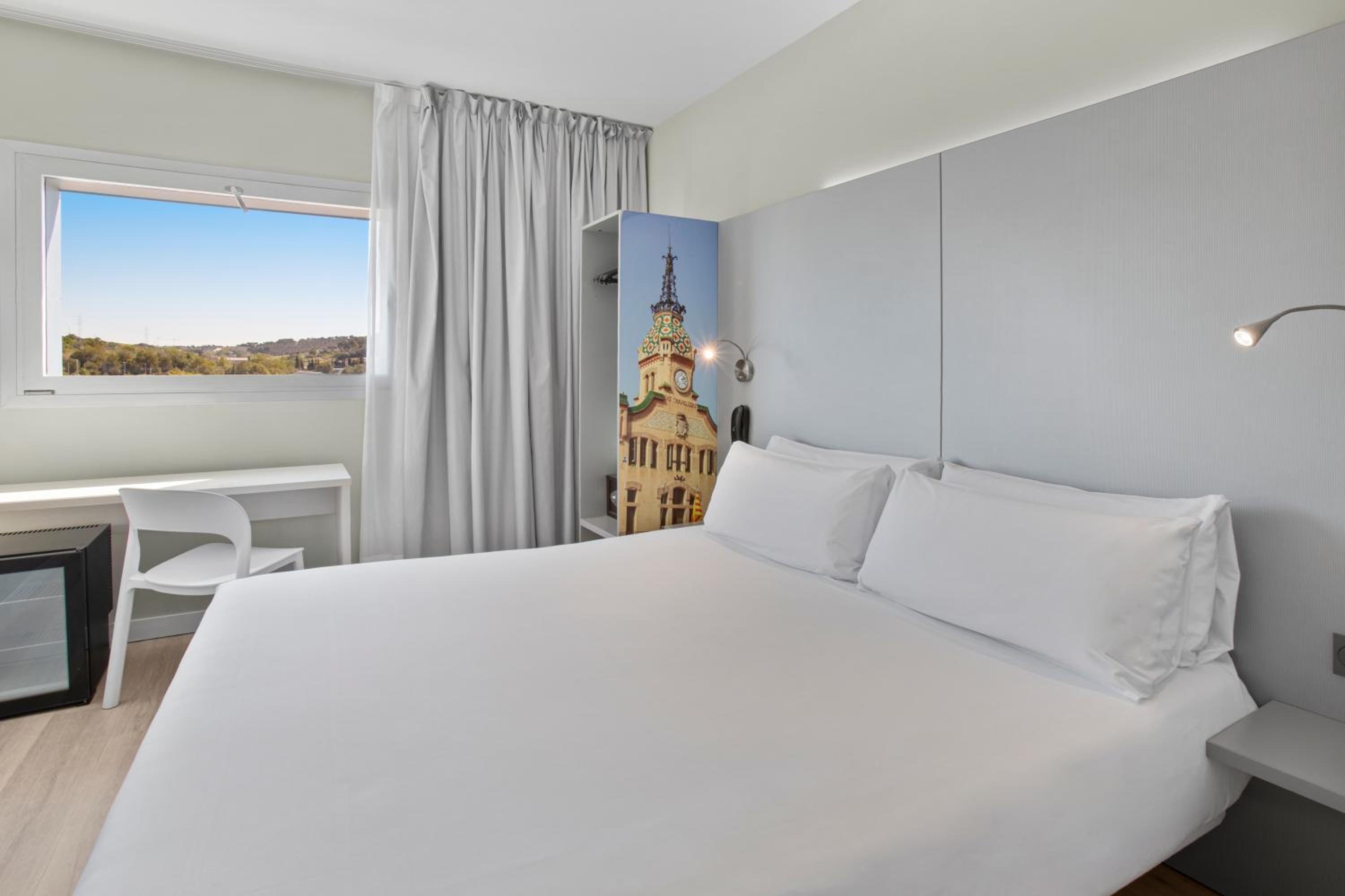 Double Room - Photo 7