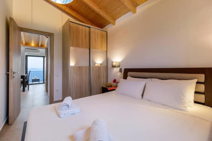 Two-Bedroom Apartment With Balcony And Sea View