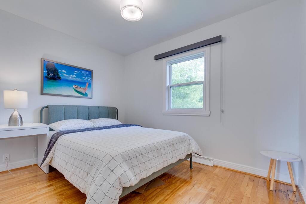 Three-Bedroom House photo 1