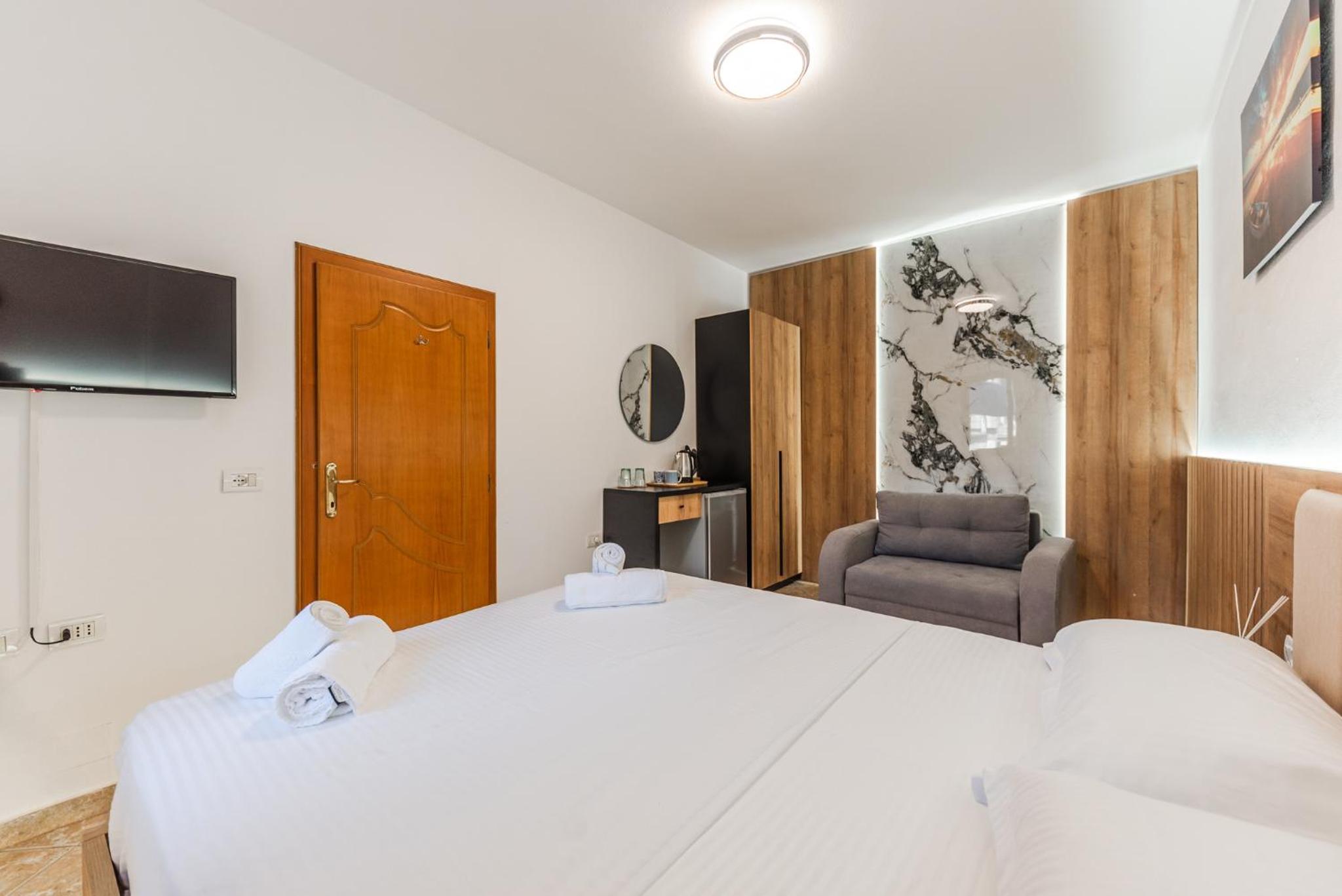 Double Room photo 2