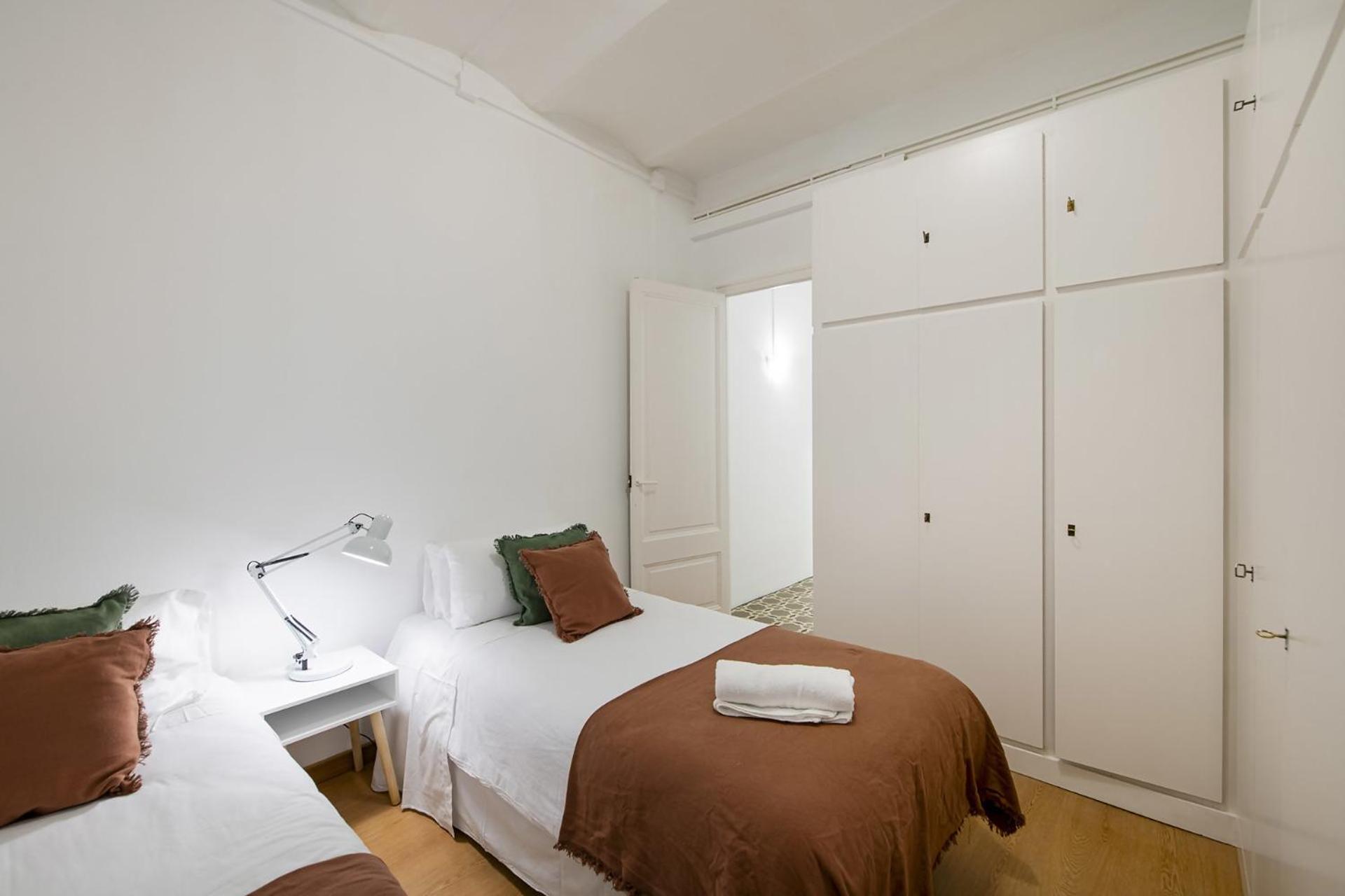 Three-Bedroom Apartment photo 2