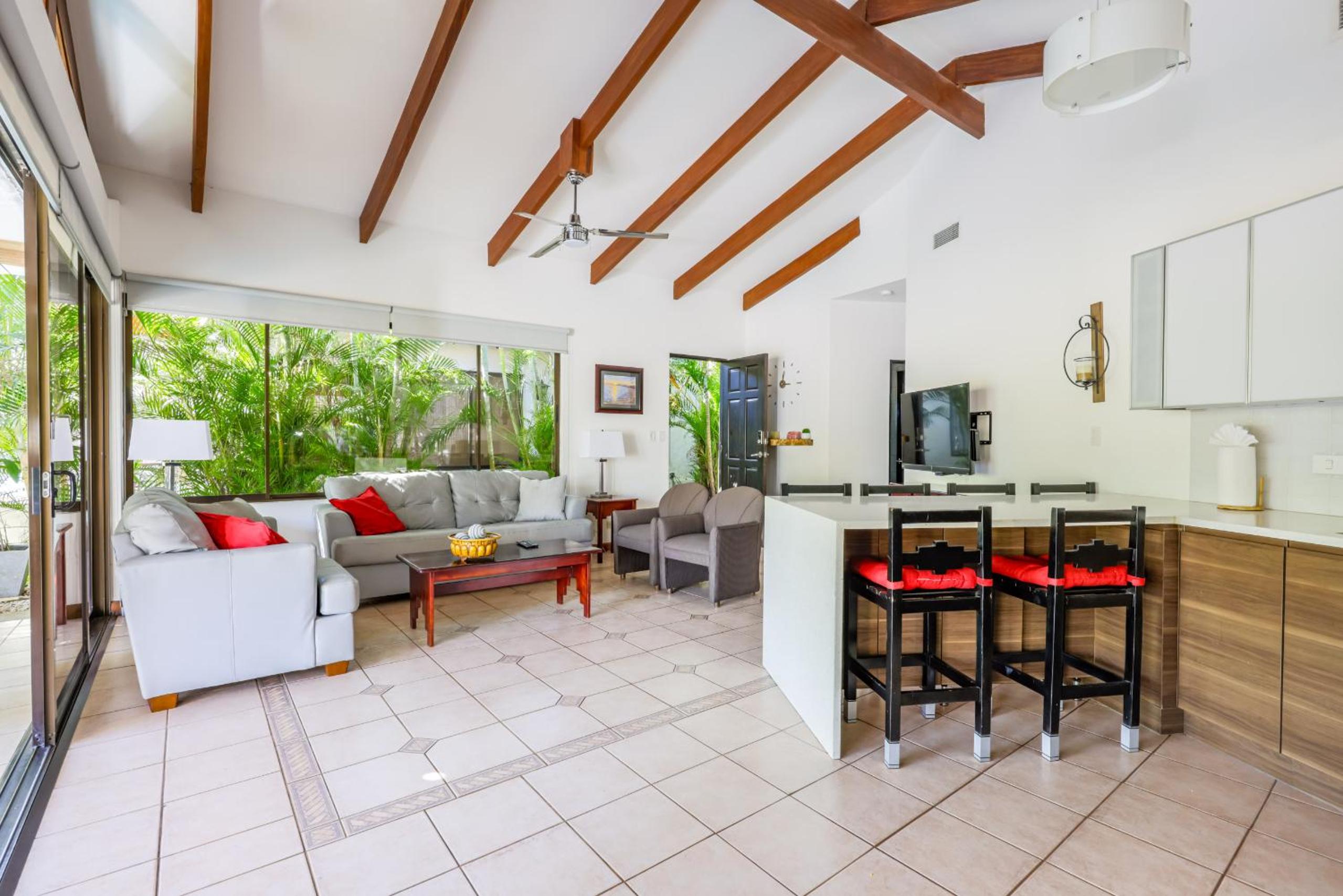 Three-Bedroom Villa photo 3