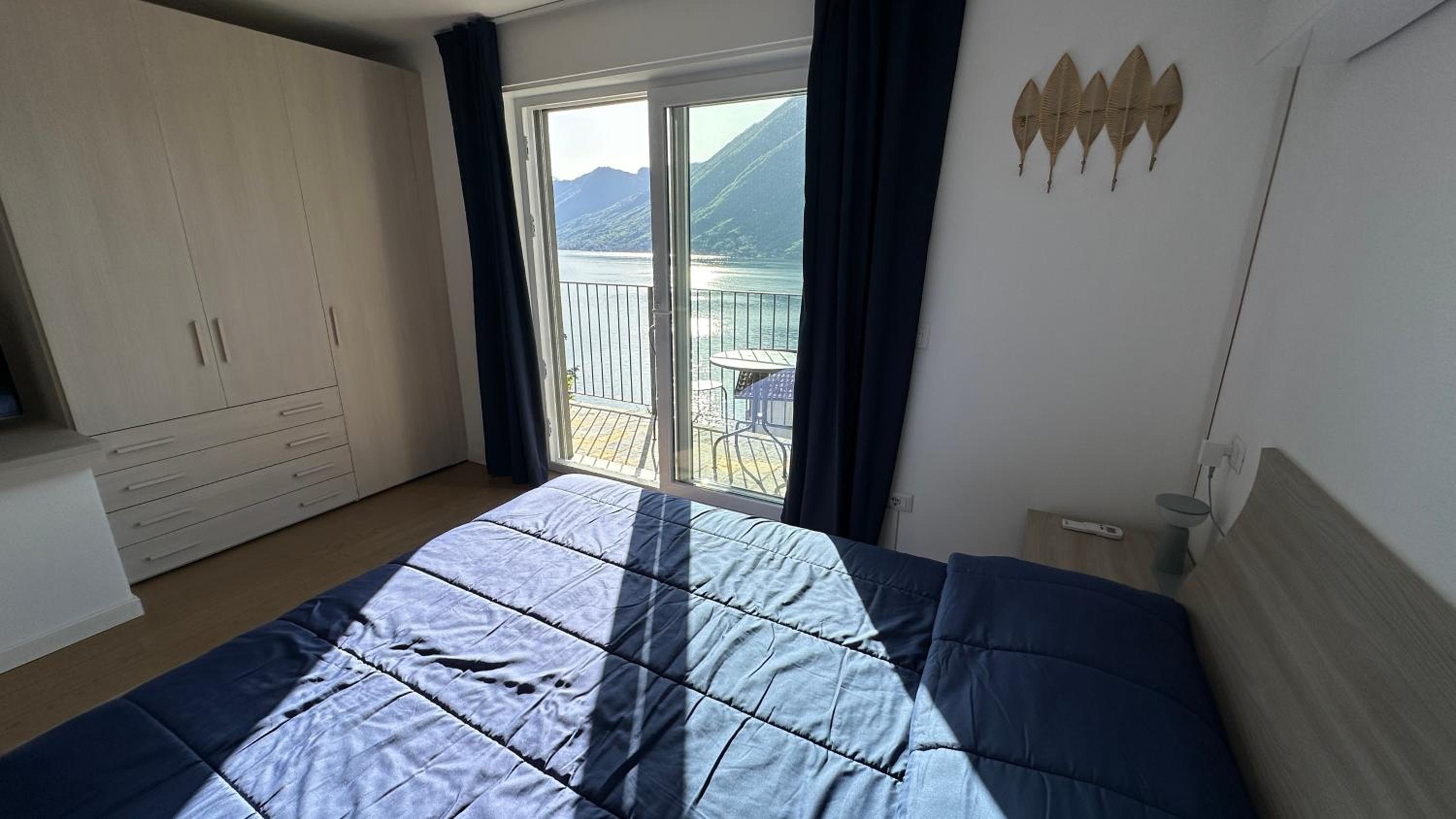 Apartment with Lake View photo 3