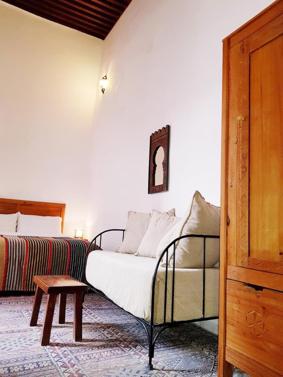 Small Double Room - Photo 6