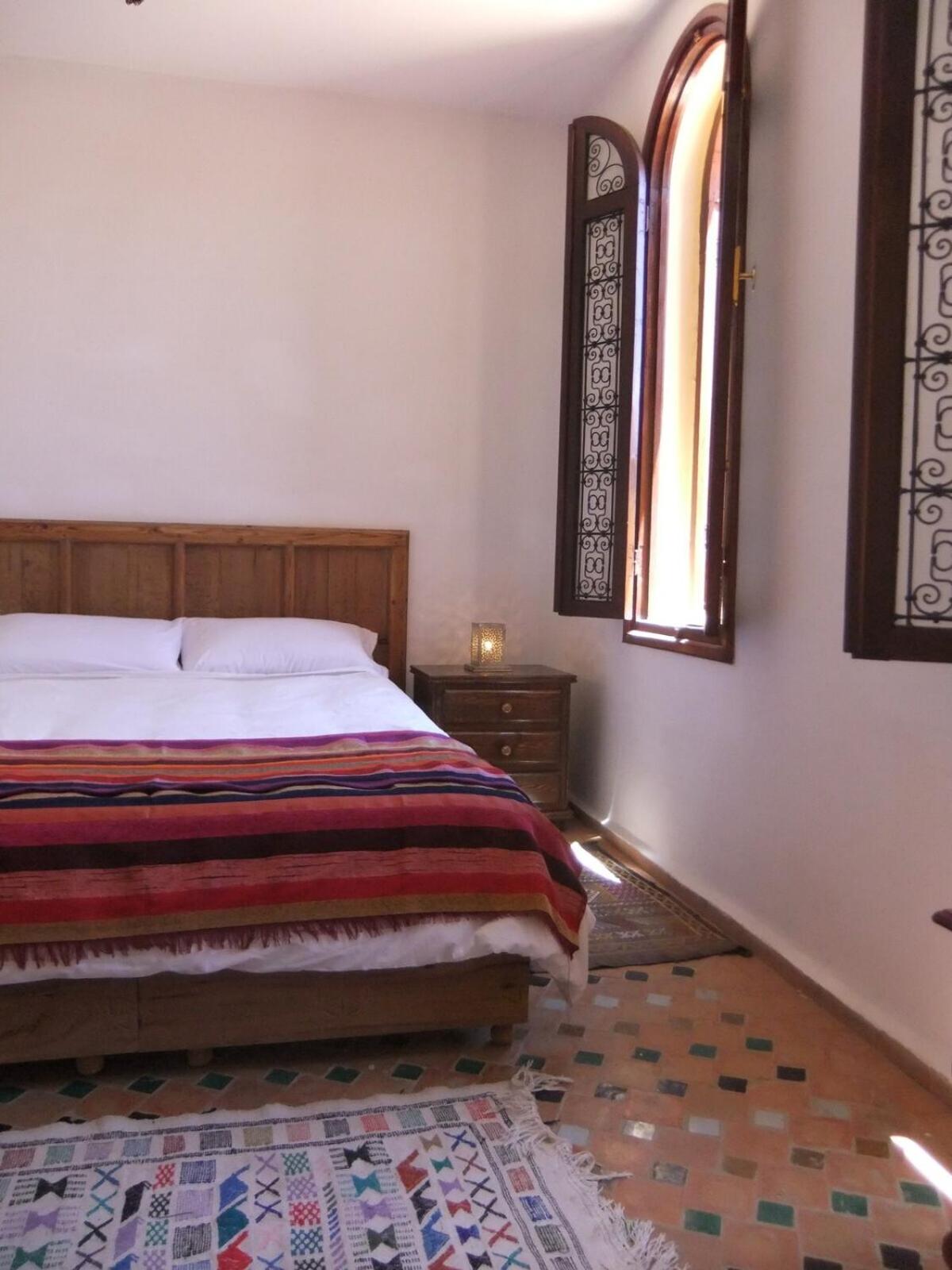 Deluxe Double Room - Photo 9