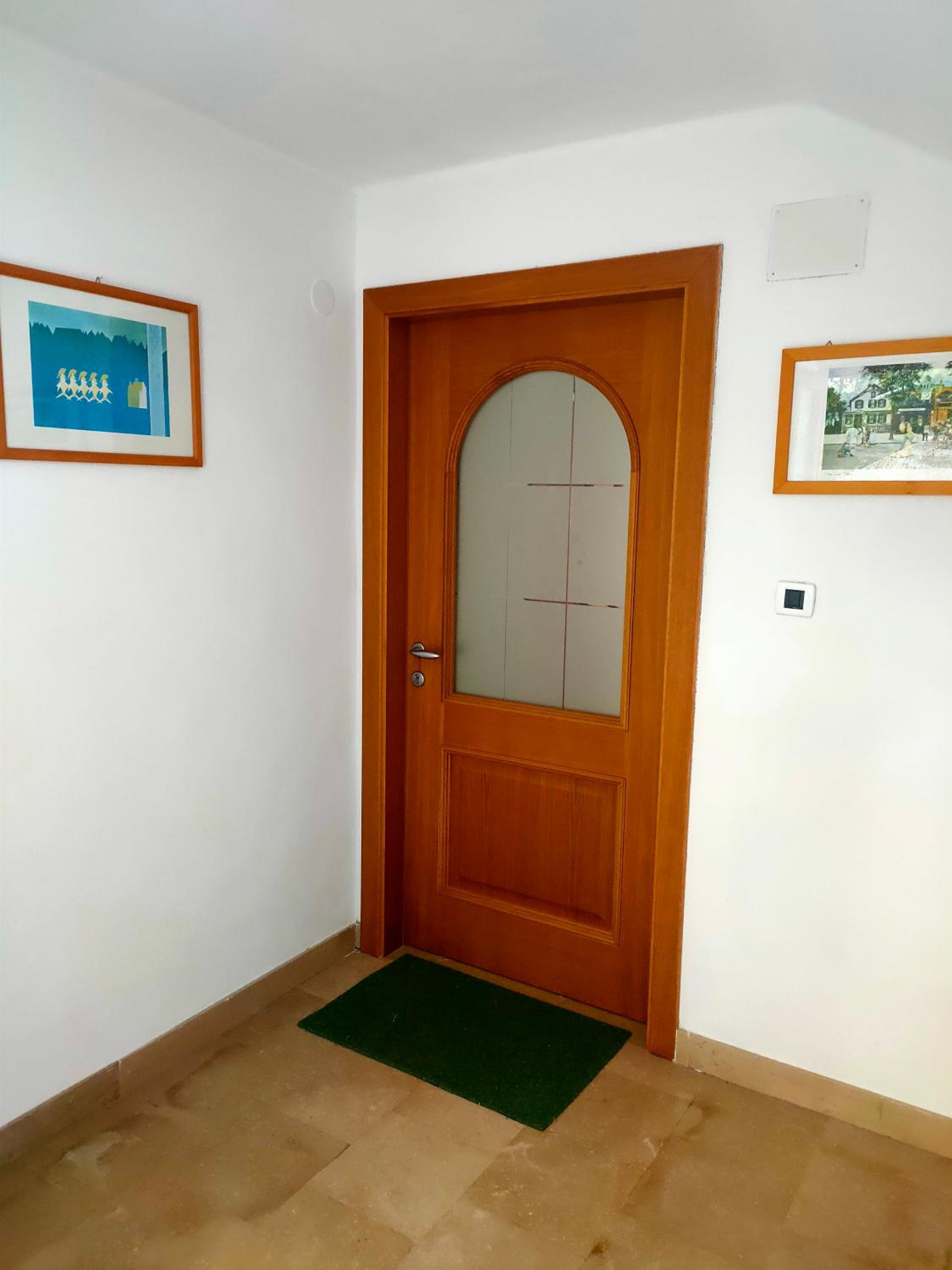 Apartment - Ground Floor photo 2