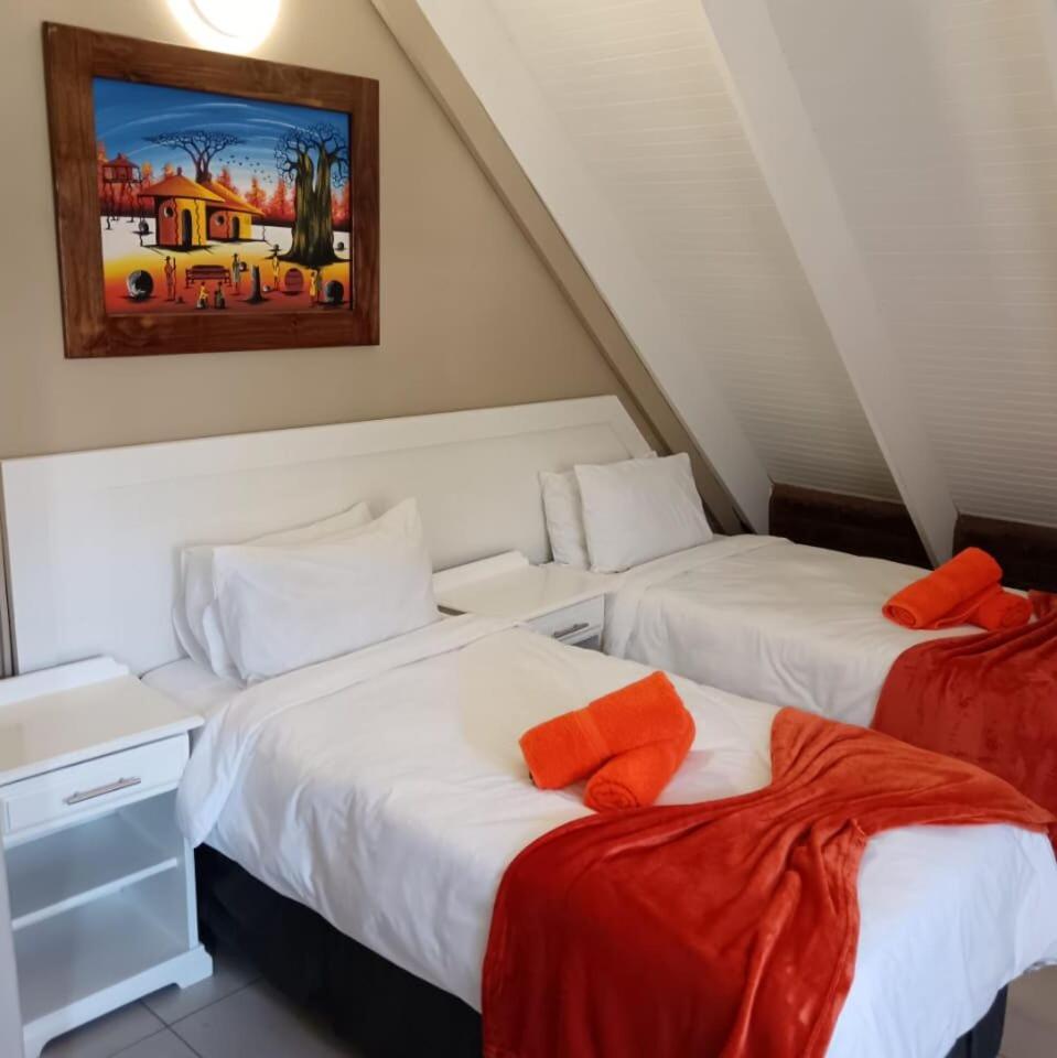 Standard Twin Room photo 2