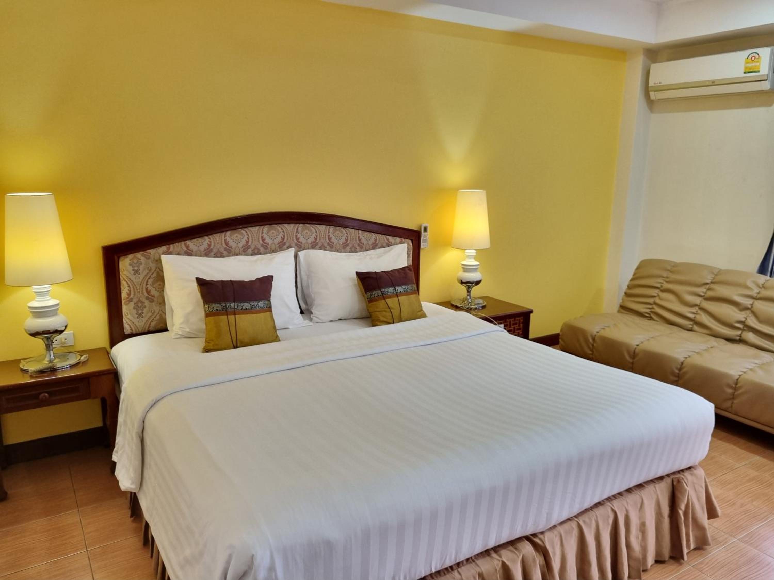 Superior Double or Twin Room photo 2