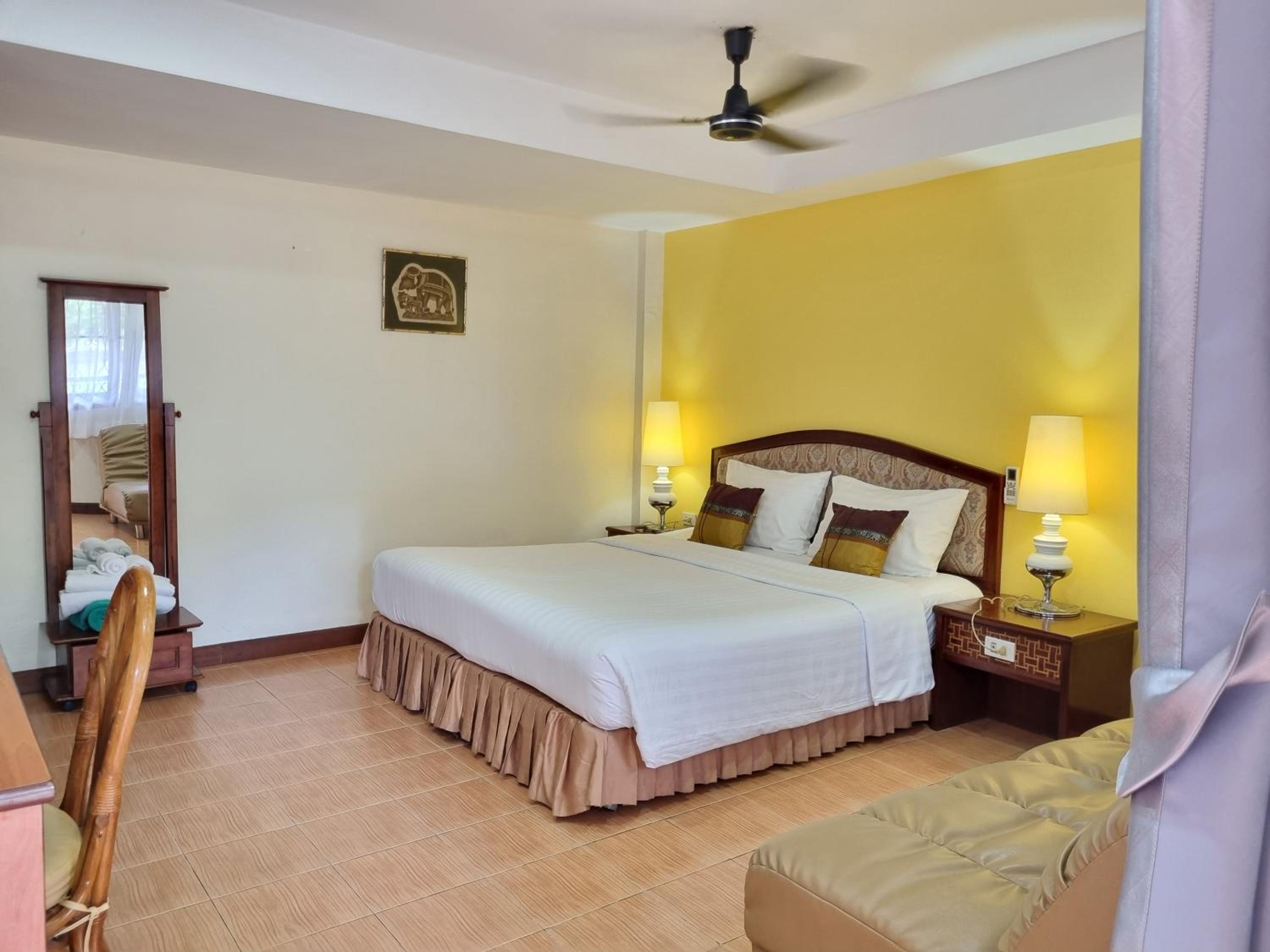Superior Double or Twin Room photo 3