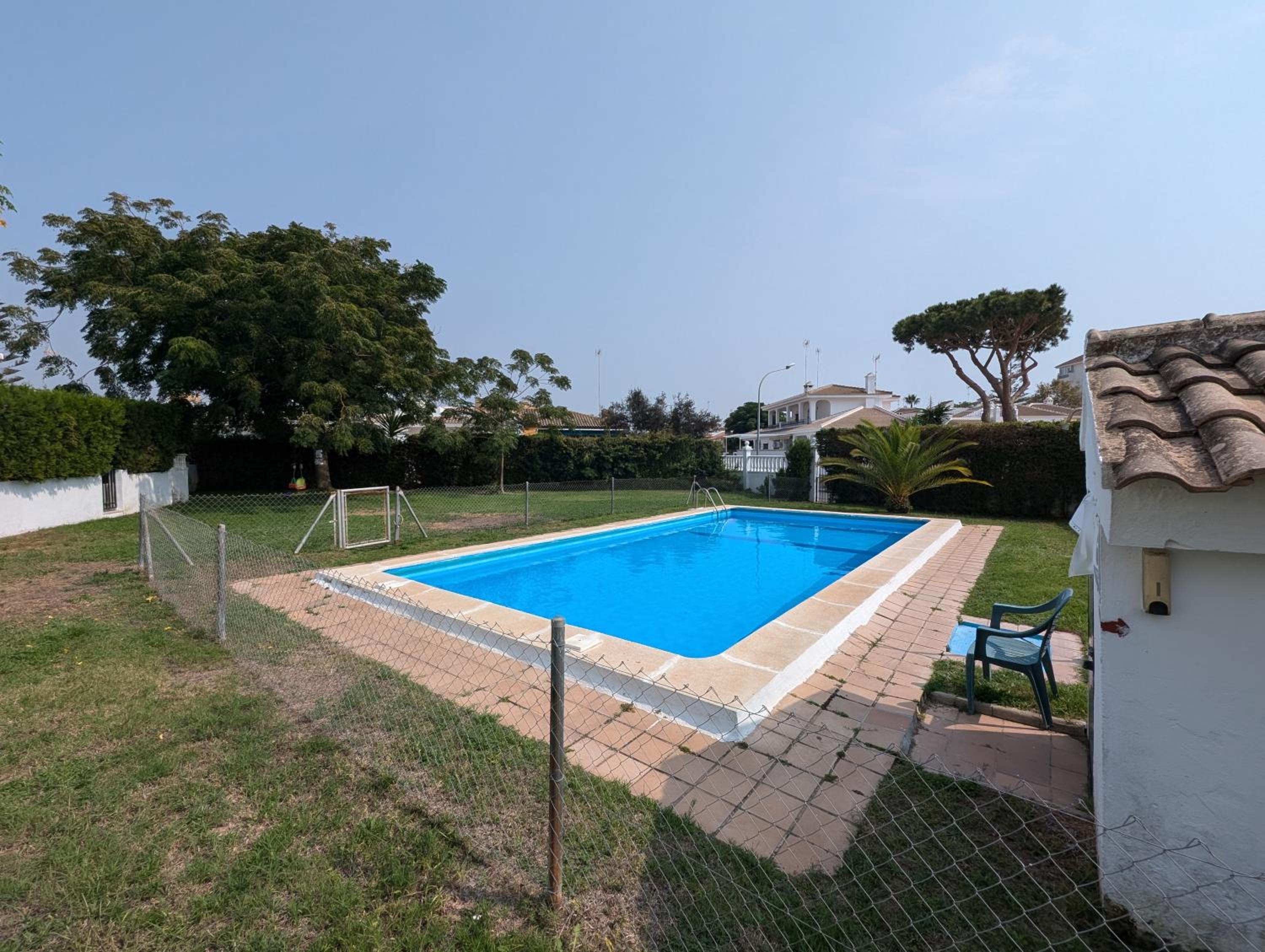 Four-Bedroom Vacation Home photo 3