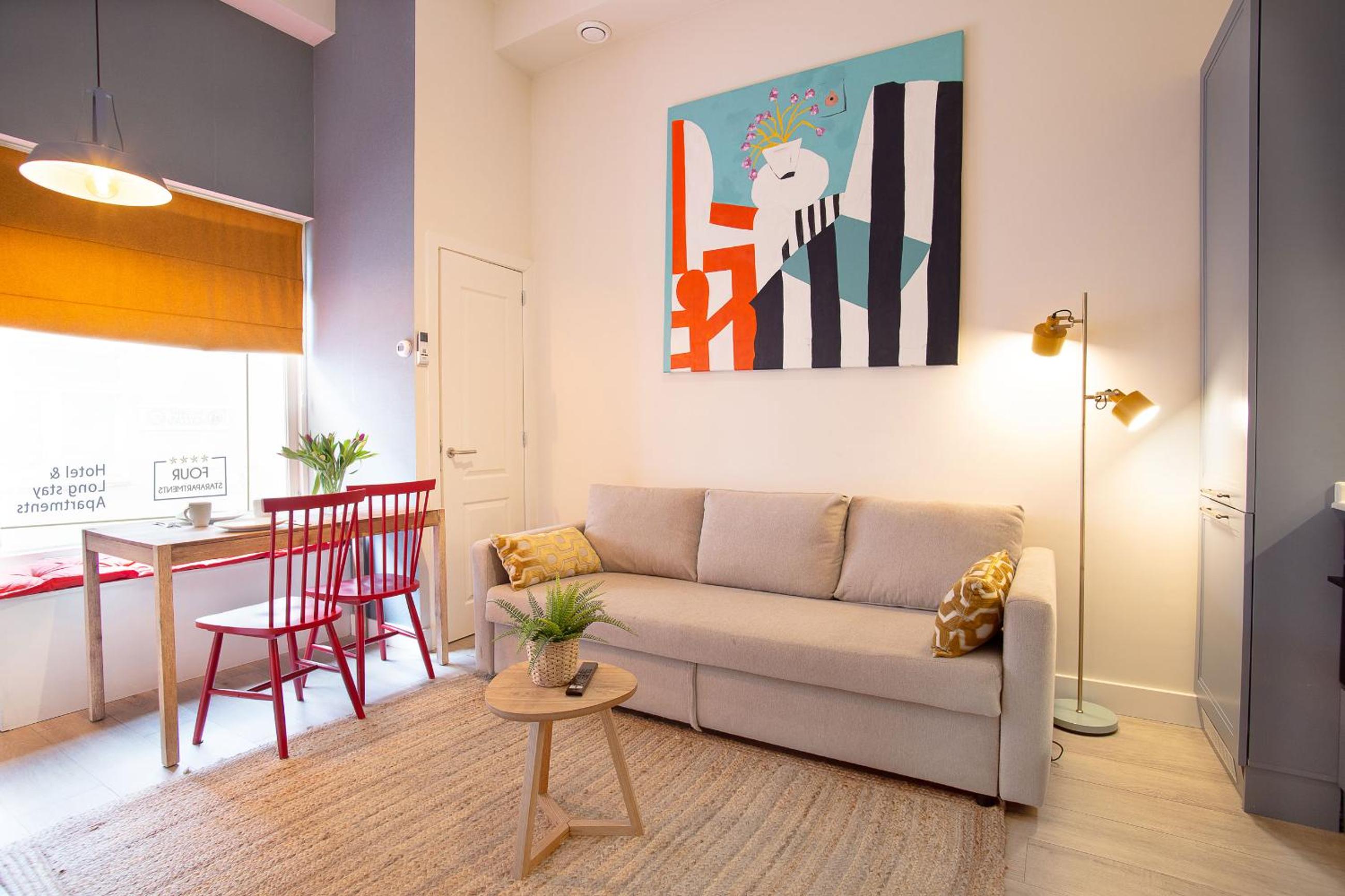 One-Bedroom Apartment photo 2