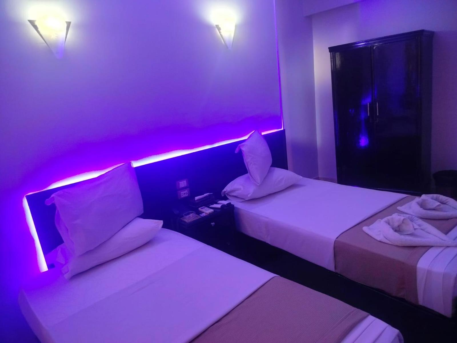 Double Room with Private Bathroom photo 1