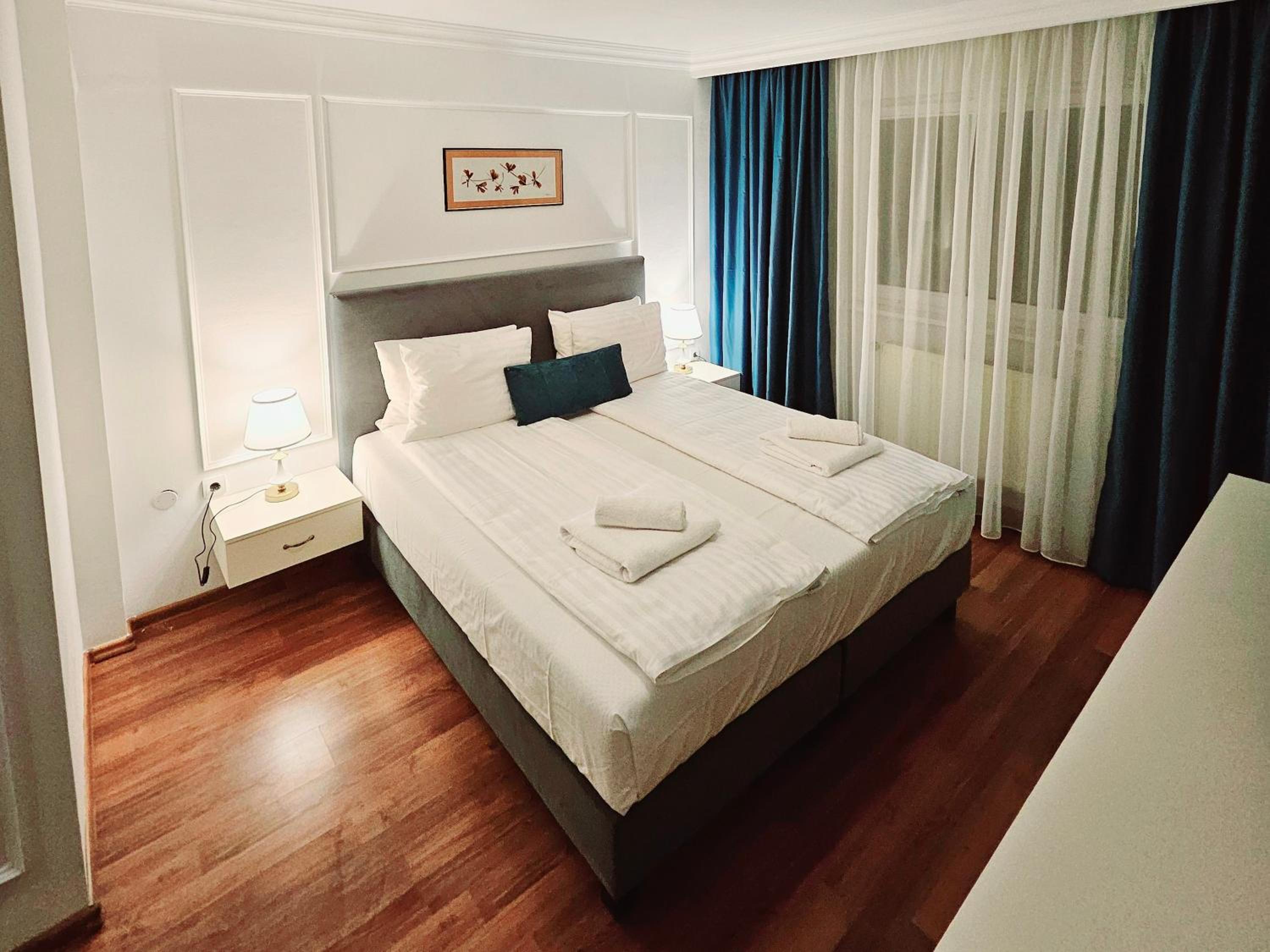 Superior King Room - Photo 24