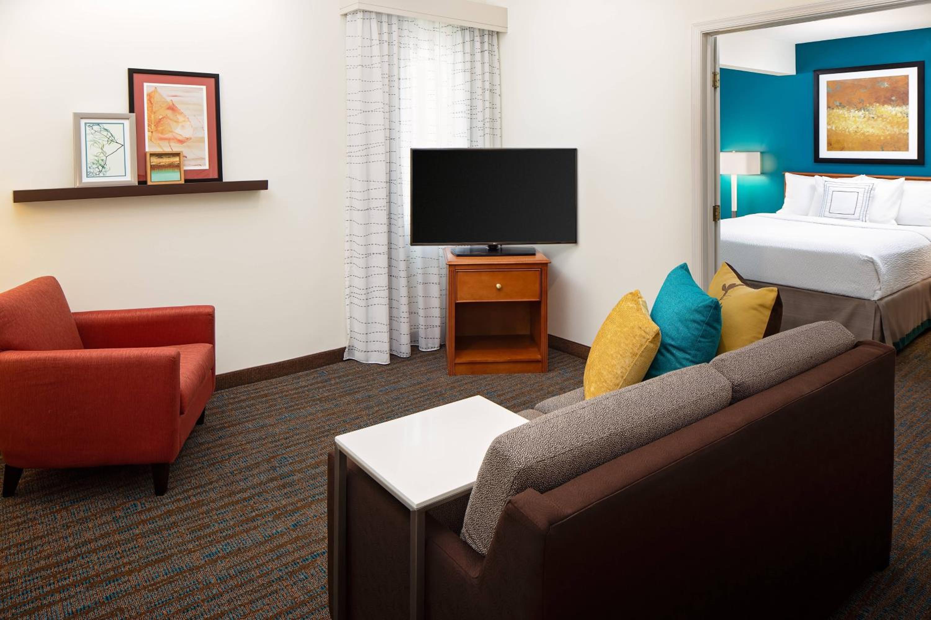 Penthouse Suite - Photo 1