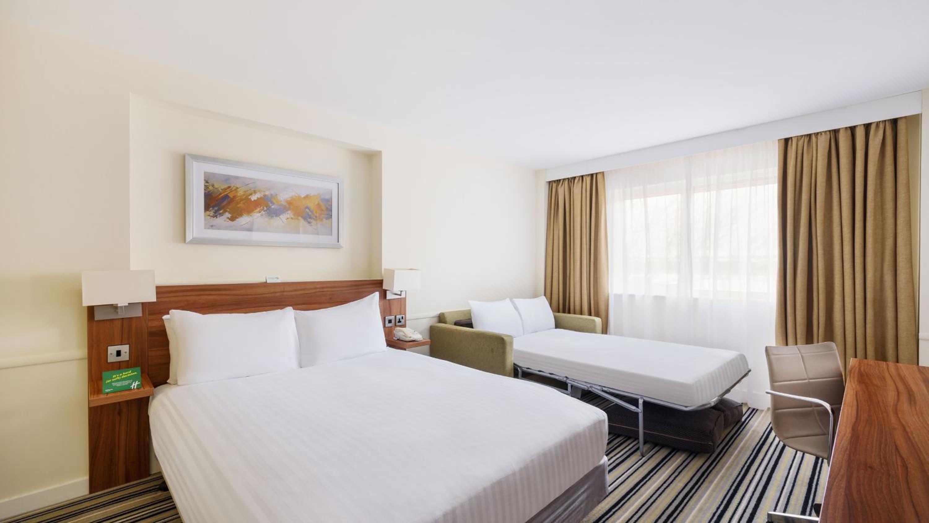 Standard Double Room with Single Sofa Bed - Photo 15