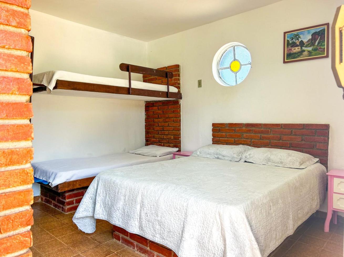 Three-Bedroom House photo 2