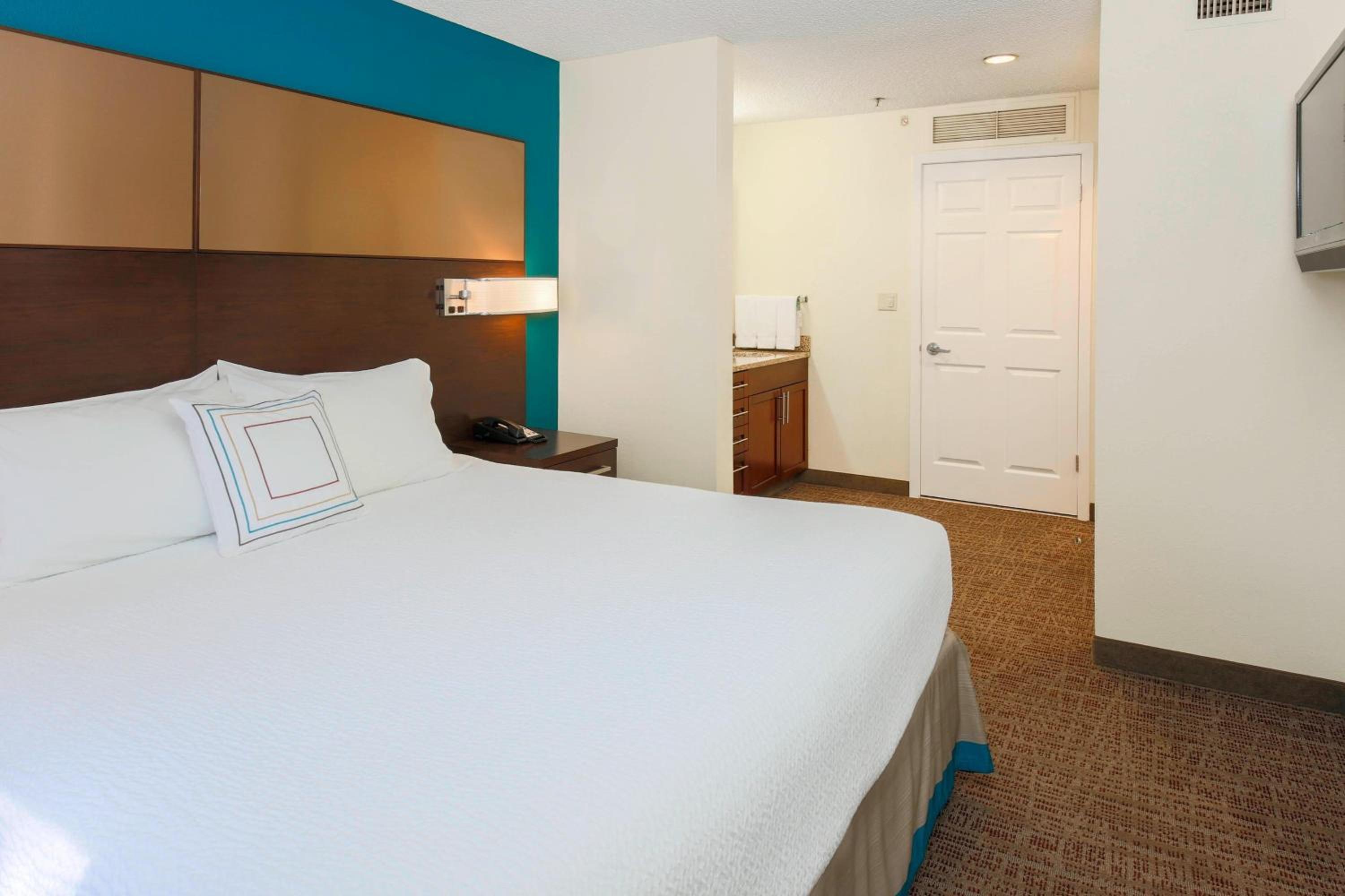 King Suite with Sofa Bed - Photo 2
