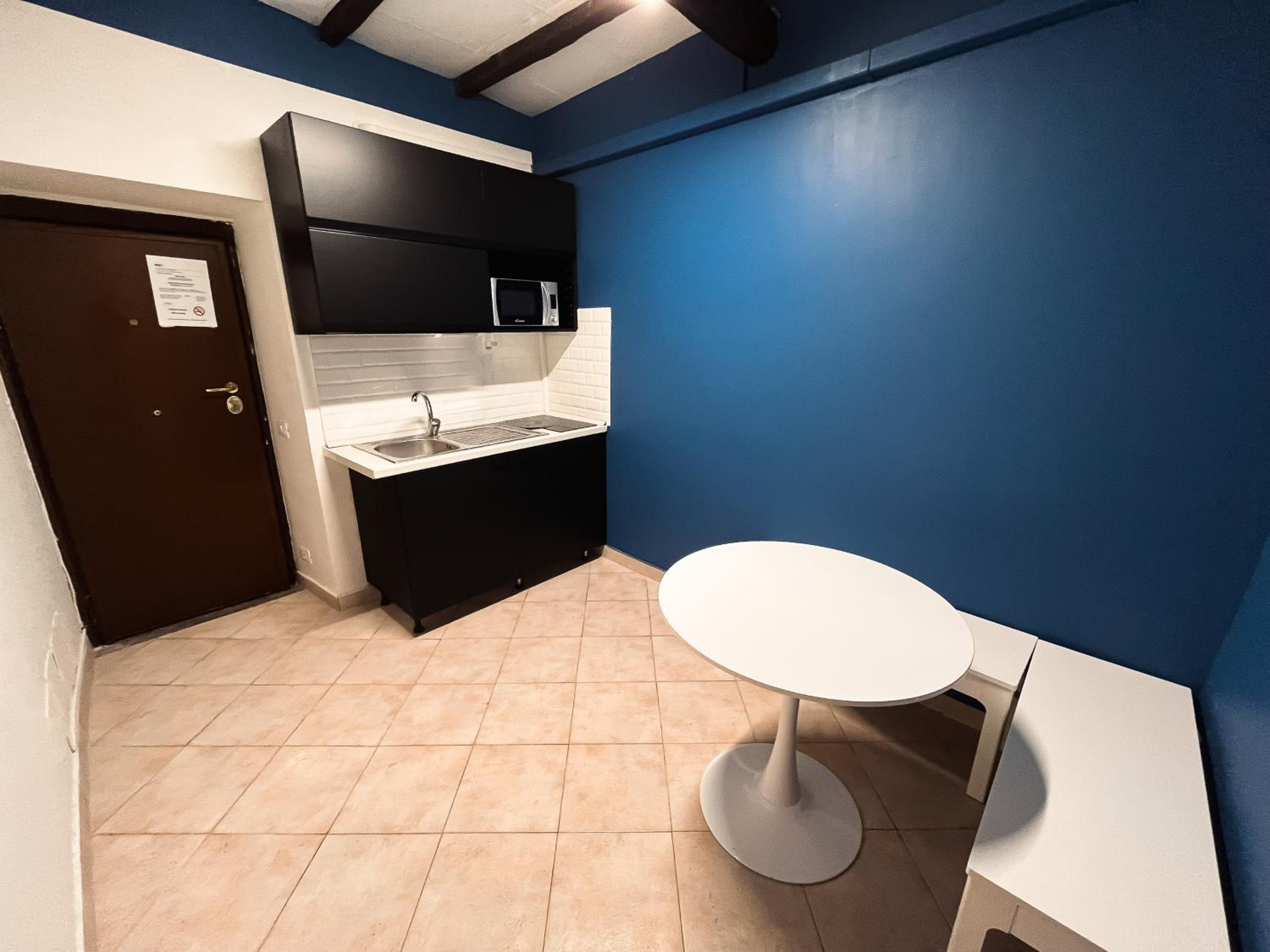 One-Bedroom Apartment - Separate Building photo 2