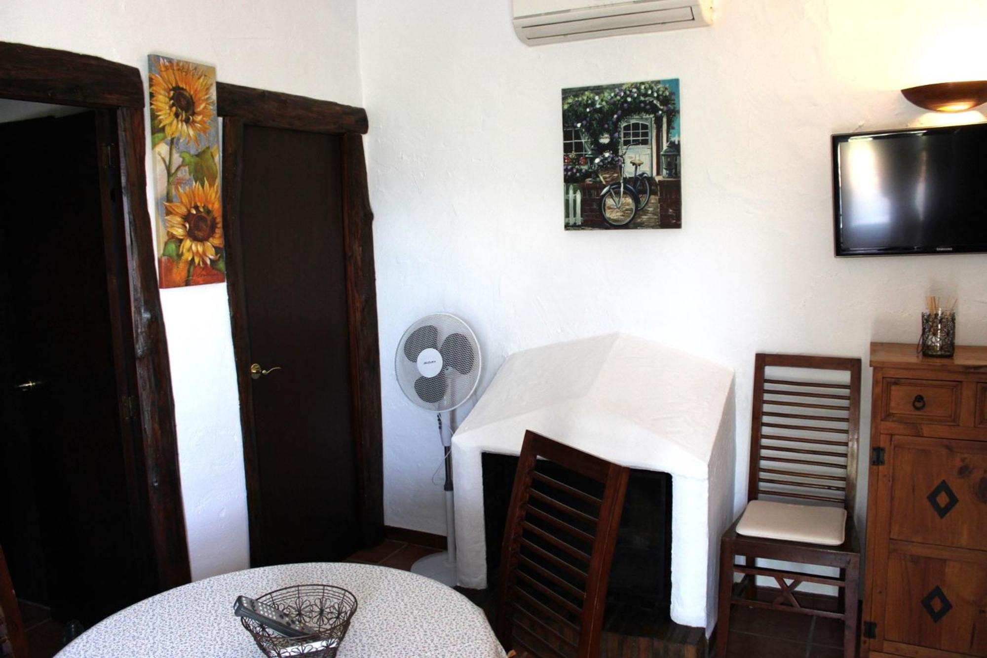 Habitación Doble con Vista a la Piscina