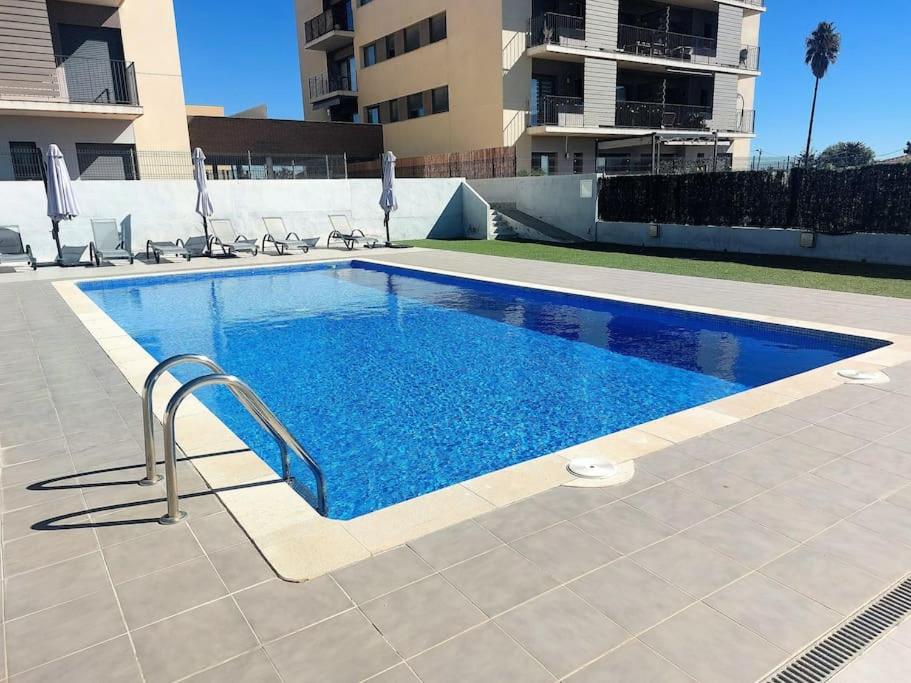 Three-Bedroom Apartment with Mountain View photo 3