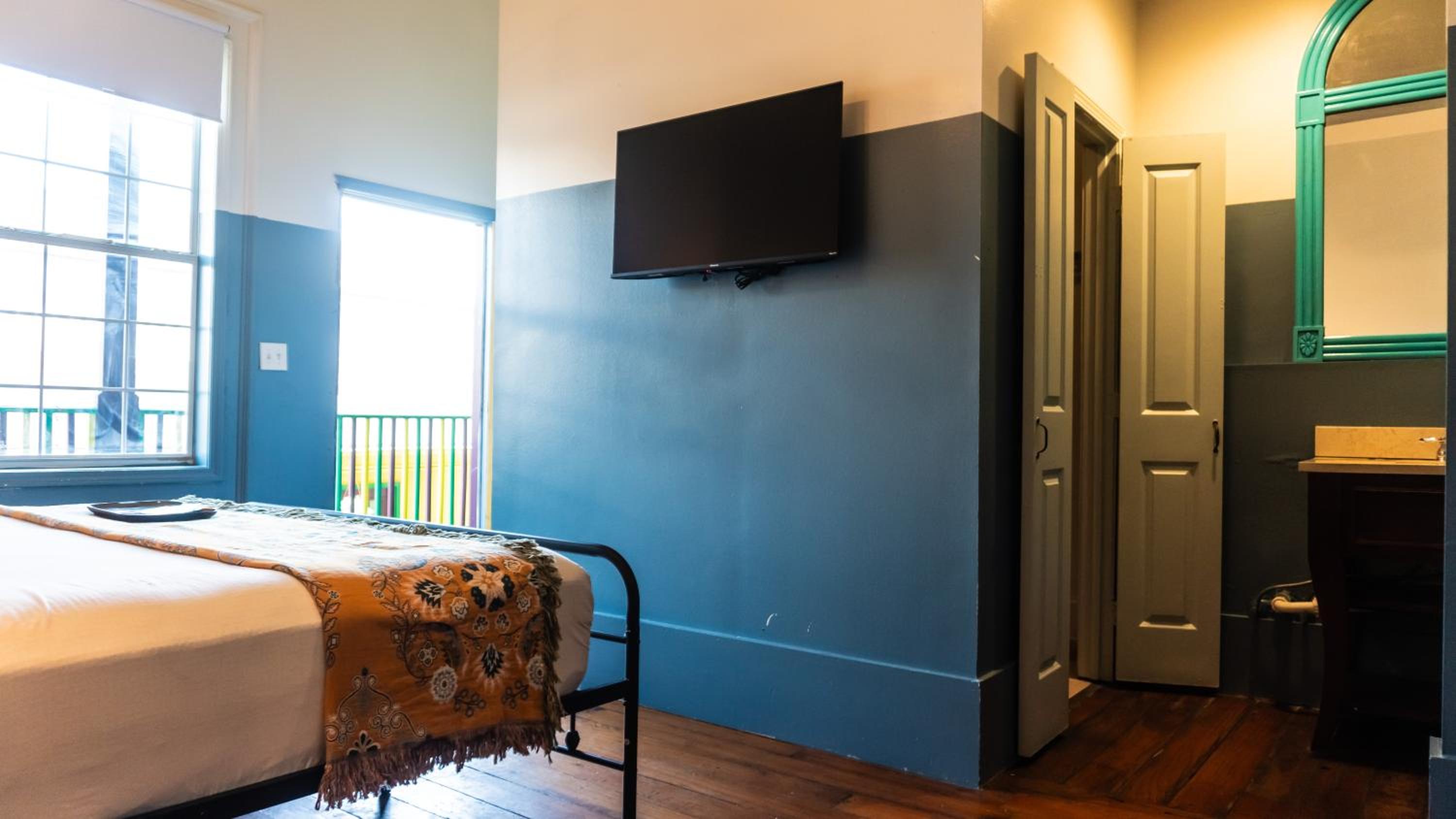 Deluxe Single Room - Photo 10