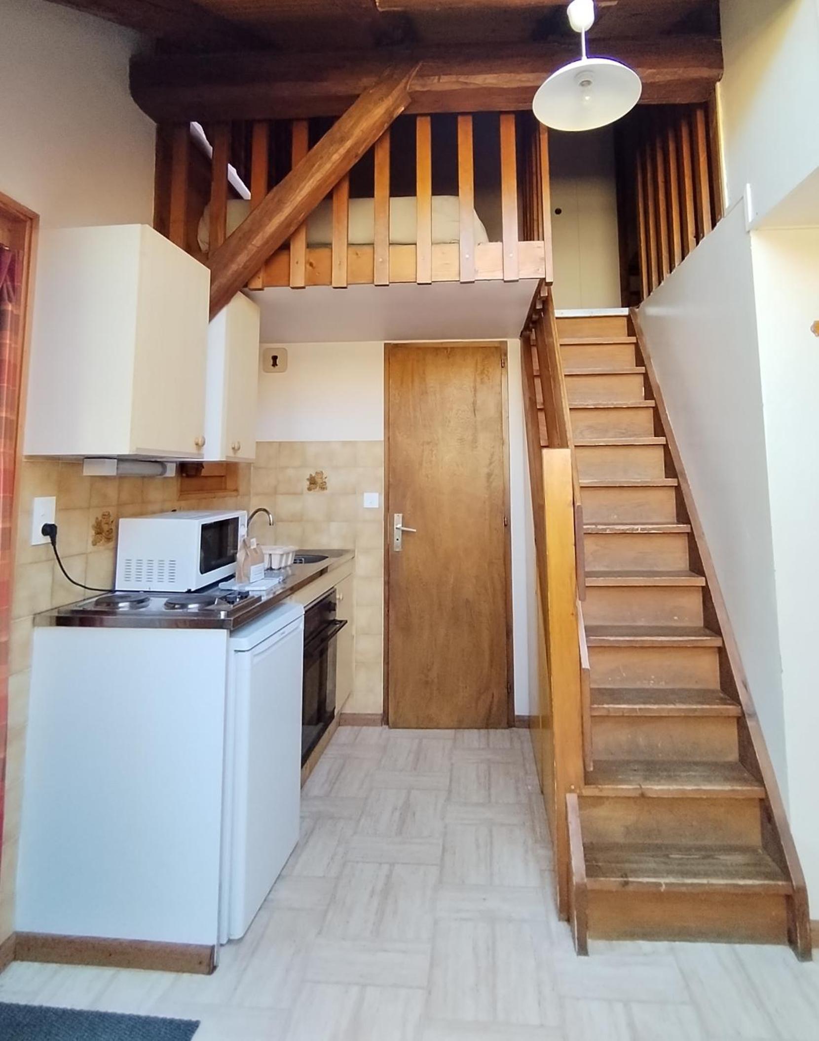 Annex Studio with Mezzanine photo 3