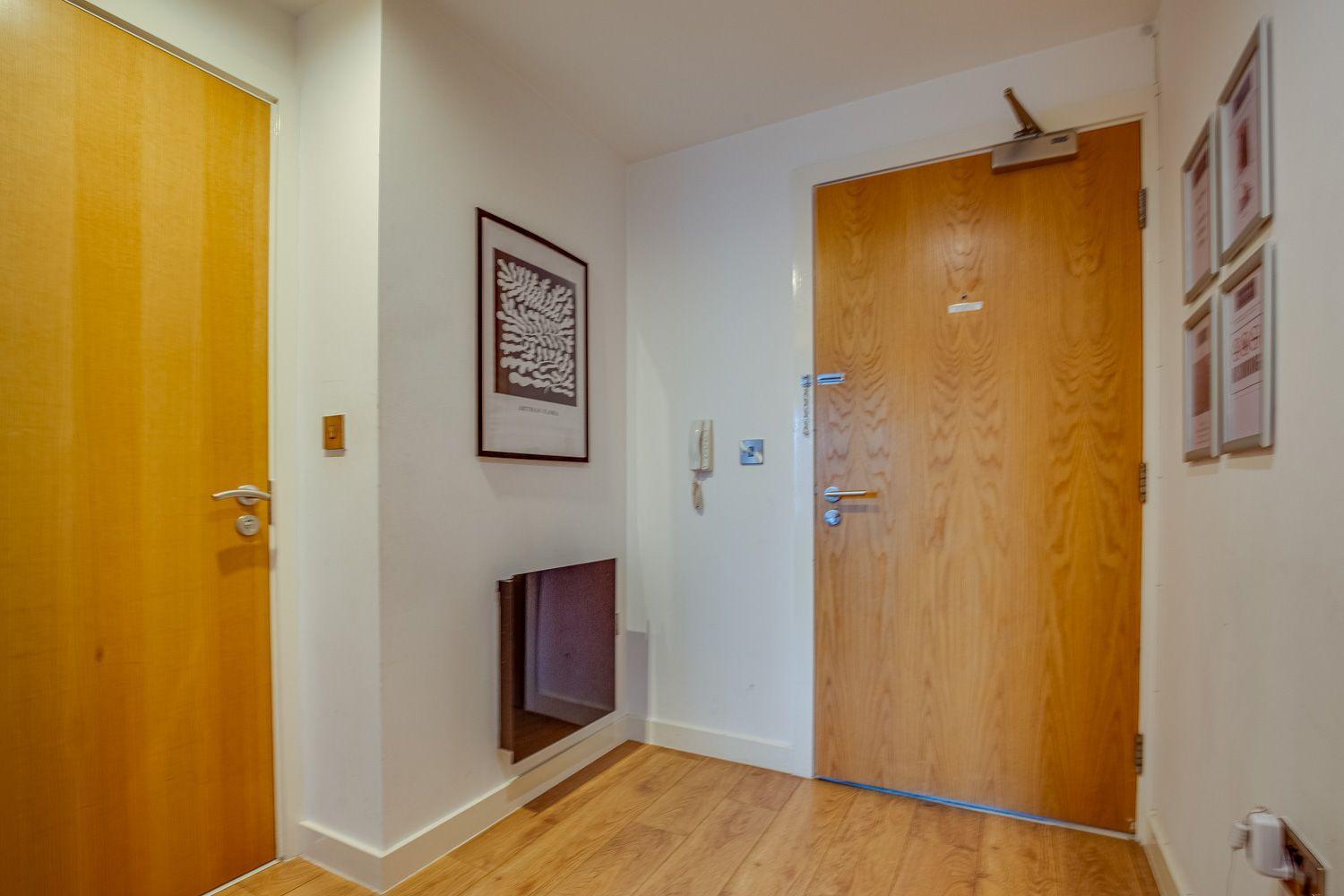 Two-Bedroom Apartment photo 2