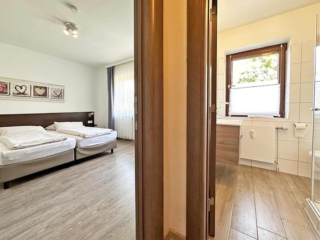 Standard Double Room - Photo 1