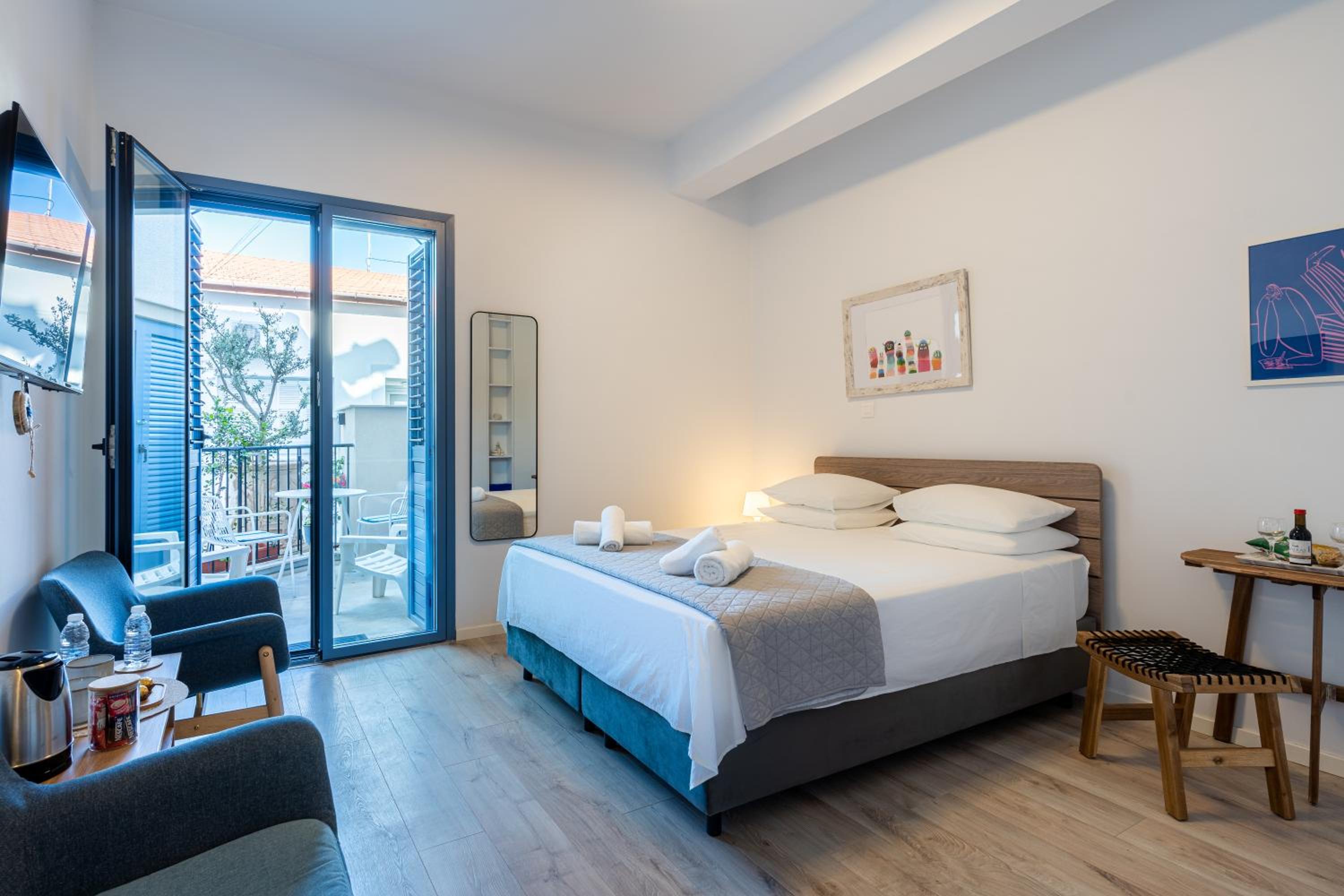 Deluxe Double Room with Terrace