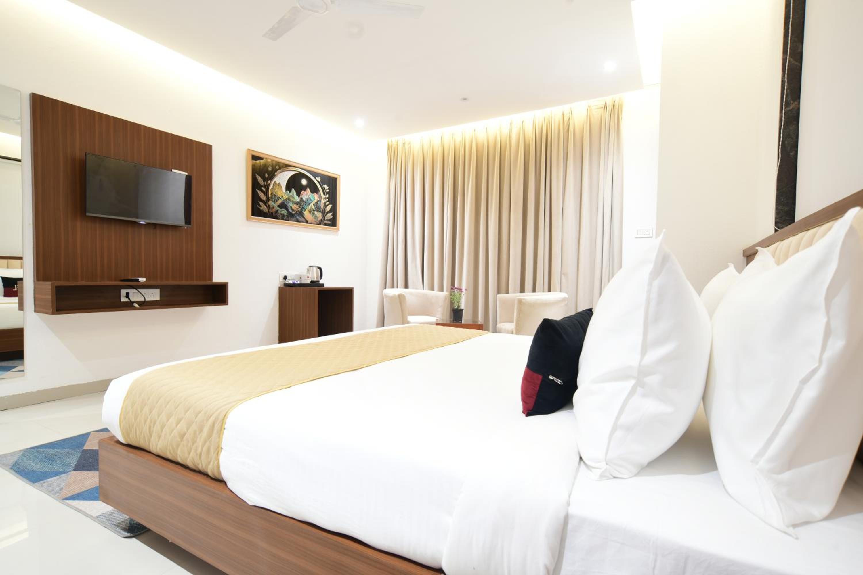 Junior Suite With Balcony