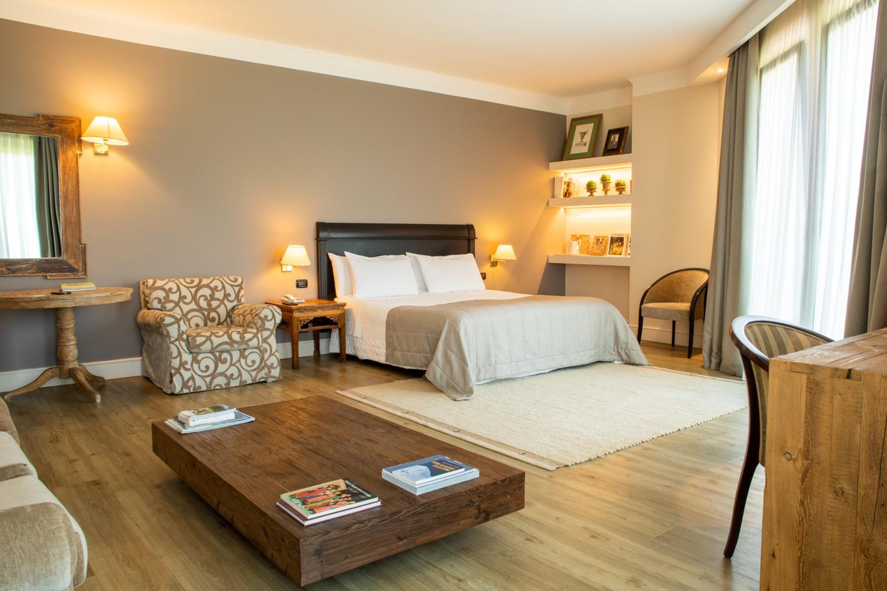 Suite (2 Adults) photo 1