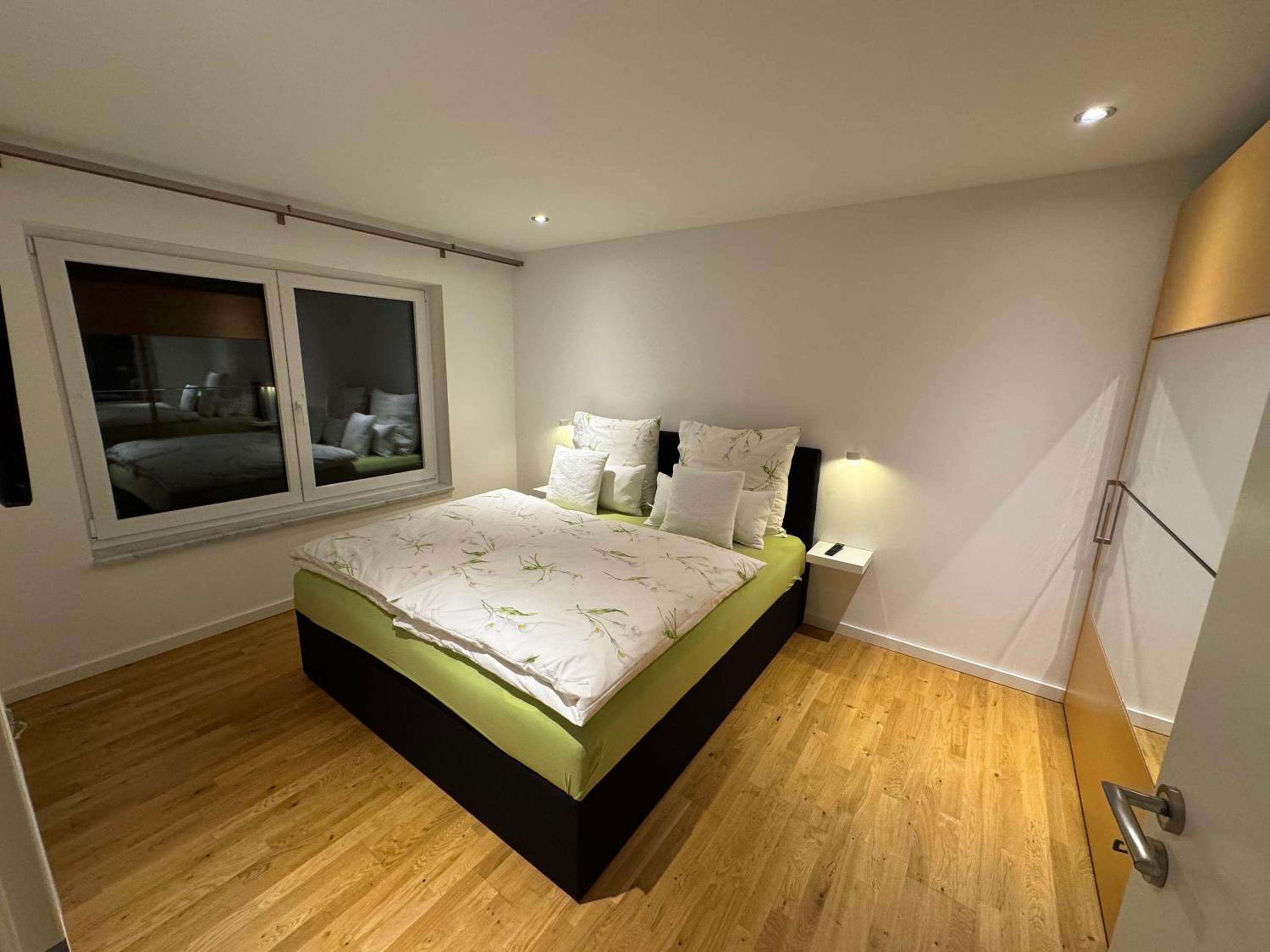 One-Bedroom Apartment photo 3