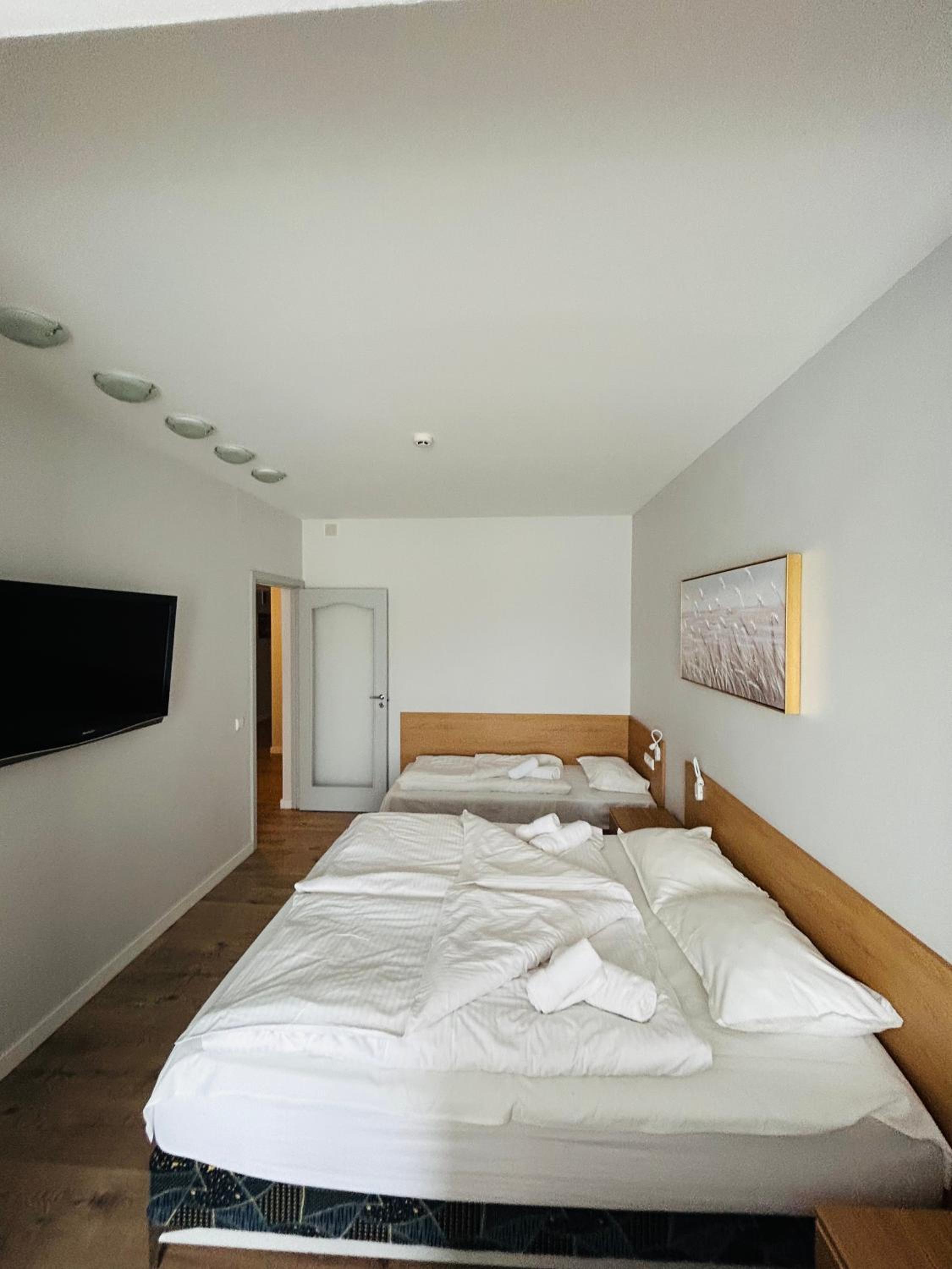 Family Room with Bath - Photo 3