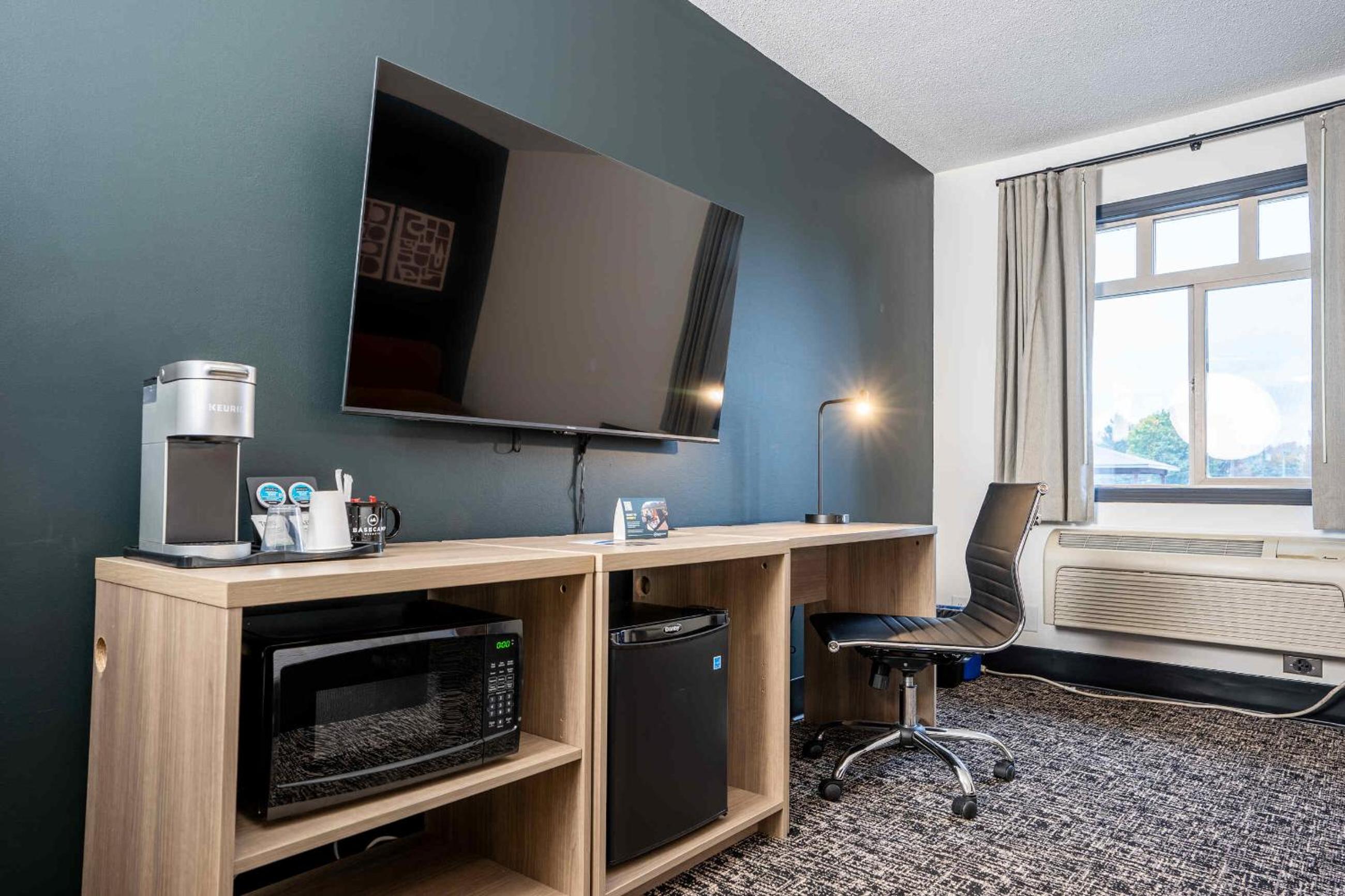 King Room (No Pets) - Photo 5