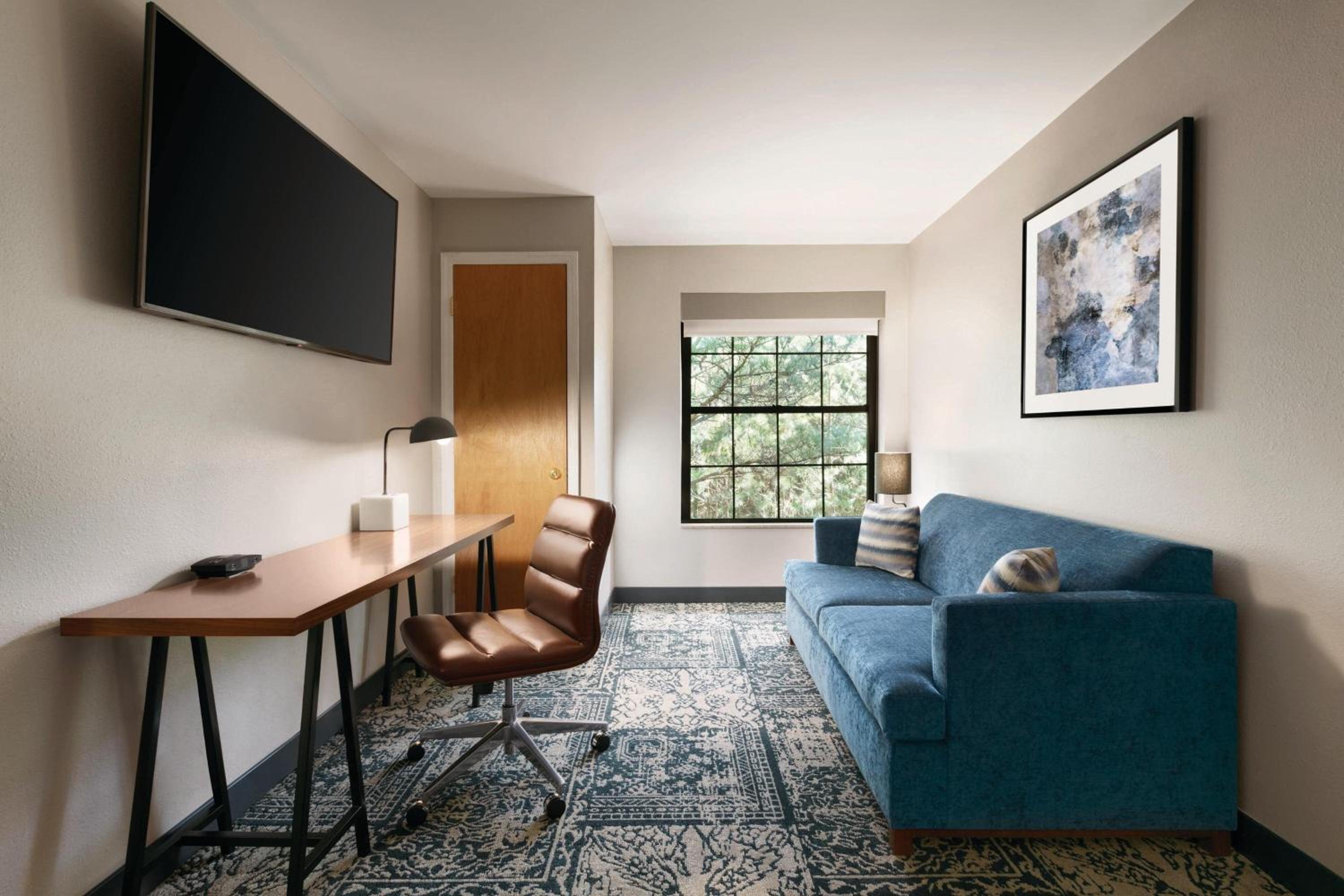 Two Bedroom King Suite, 2 Bedroom Suite - Photo 4