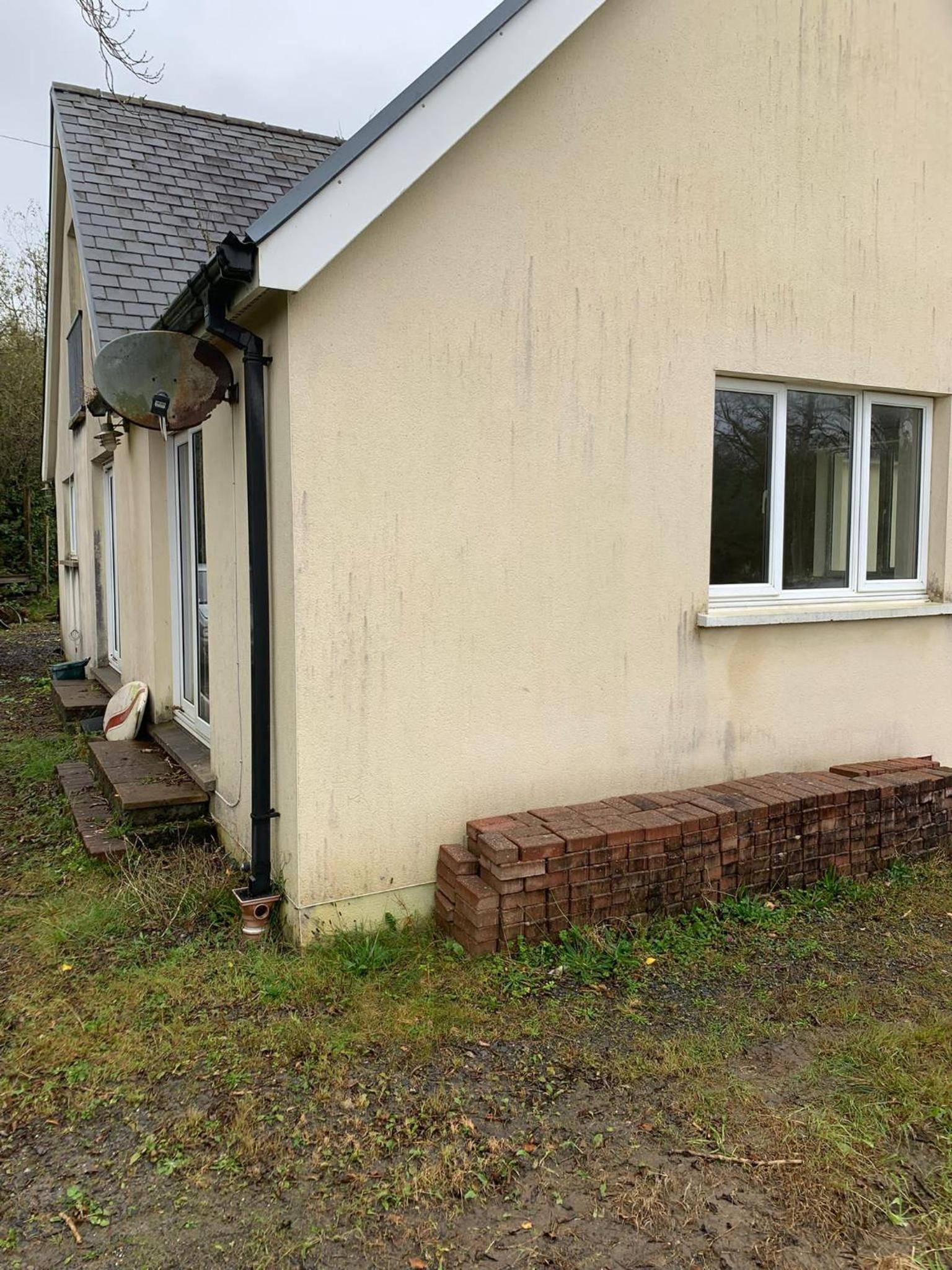 Four-Bedroom House photo 2