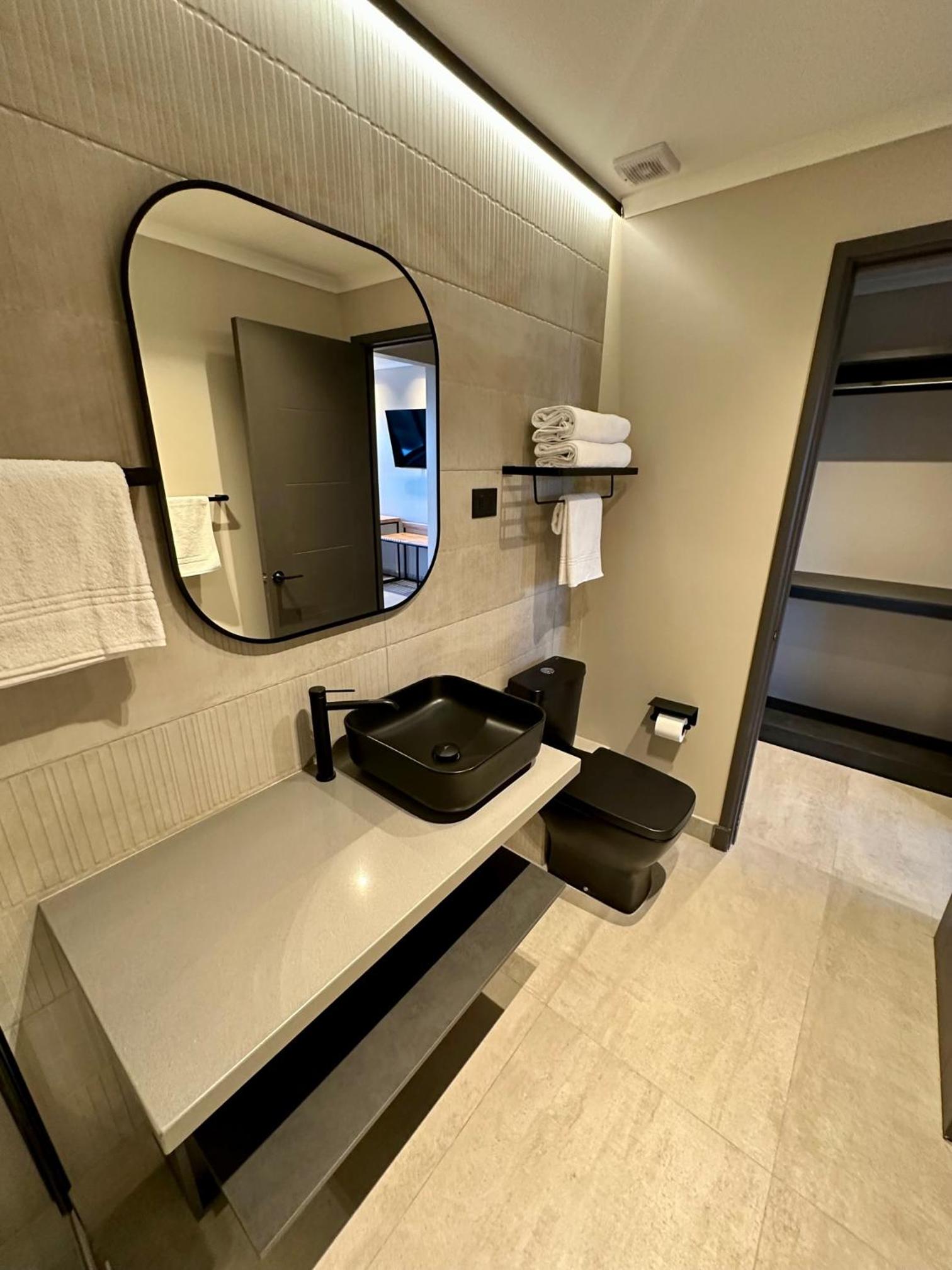 Deluxe Double Room with Sea View photo 3